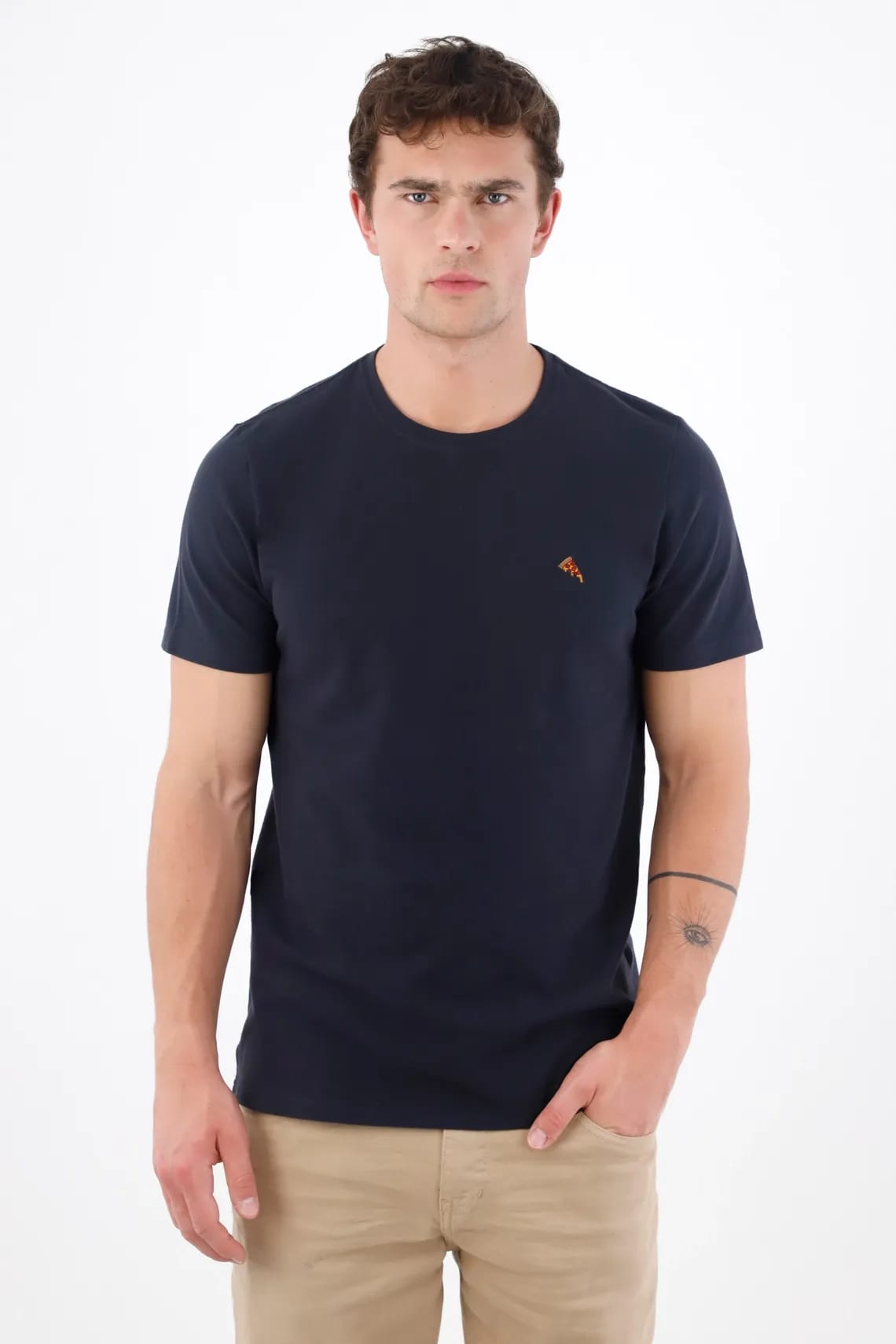 Camiseta regular fit con mini bordado en algodón azul marino para hombre - imagen 1