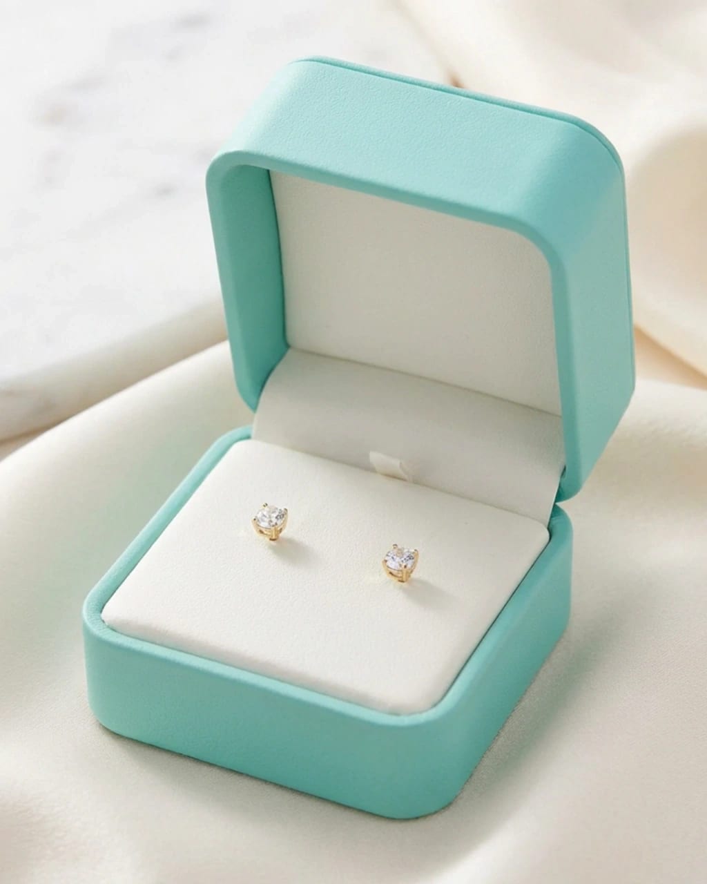 Topos de Diamante en Oro 18K - imagen 1