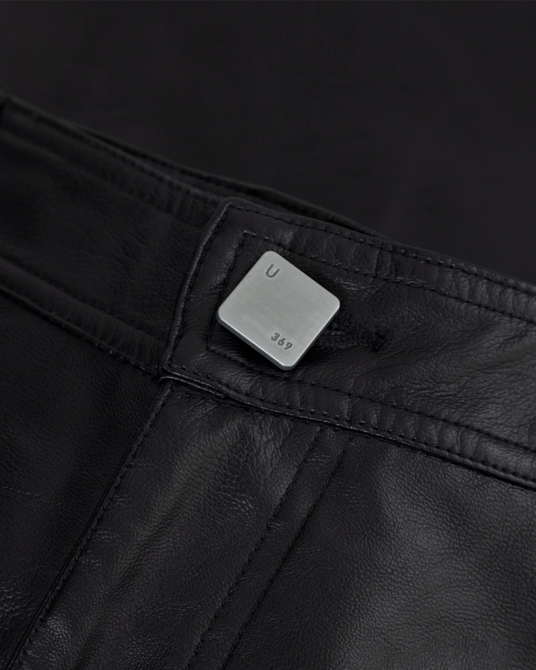 W Capsule Basic Pleather Wide Jeans Black - imagen 4