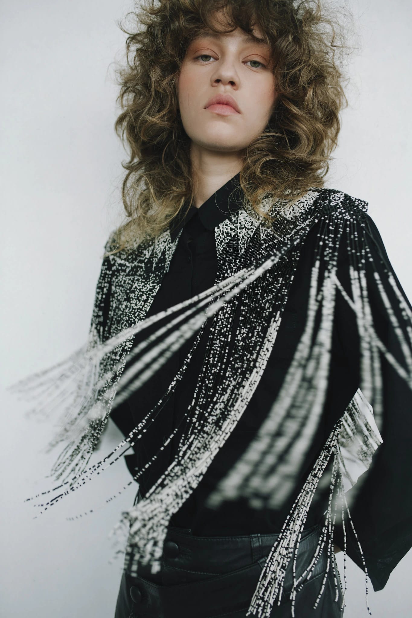 BEADED SHOULDER PADS - imagen 7
