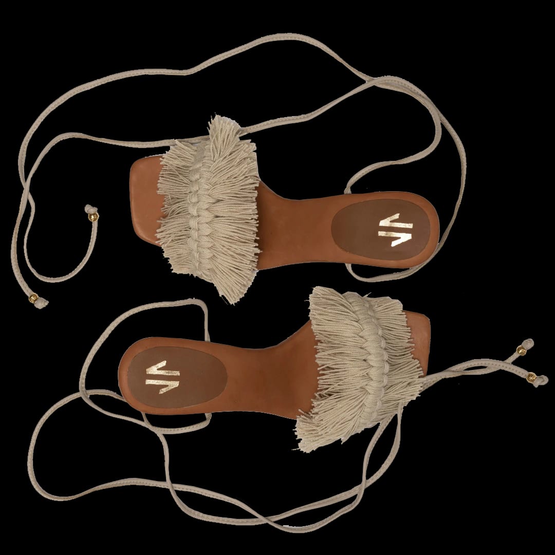 Silvia Cobos Canasto Lace Up Mid Heel Beige - imagen 3