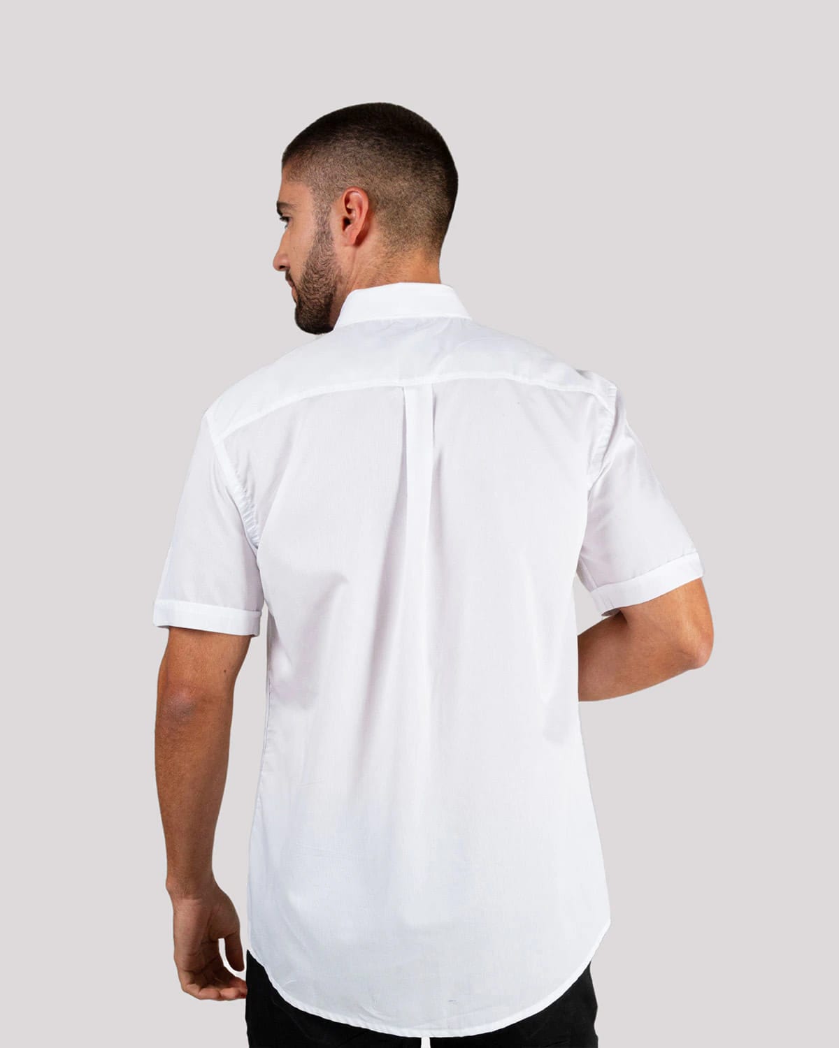 Camisa blanca manga corta para hombre - imagen 4