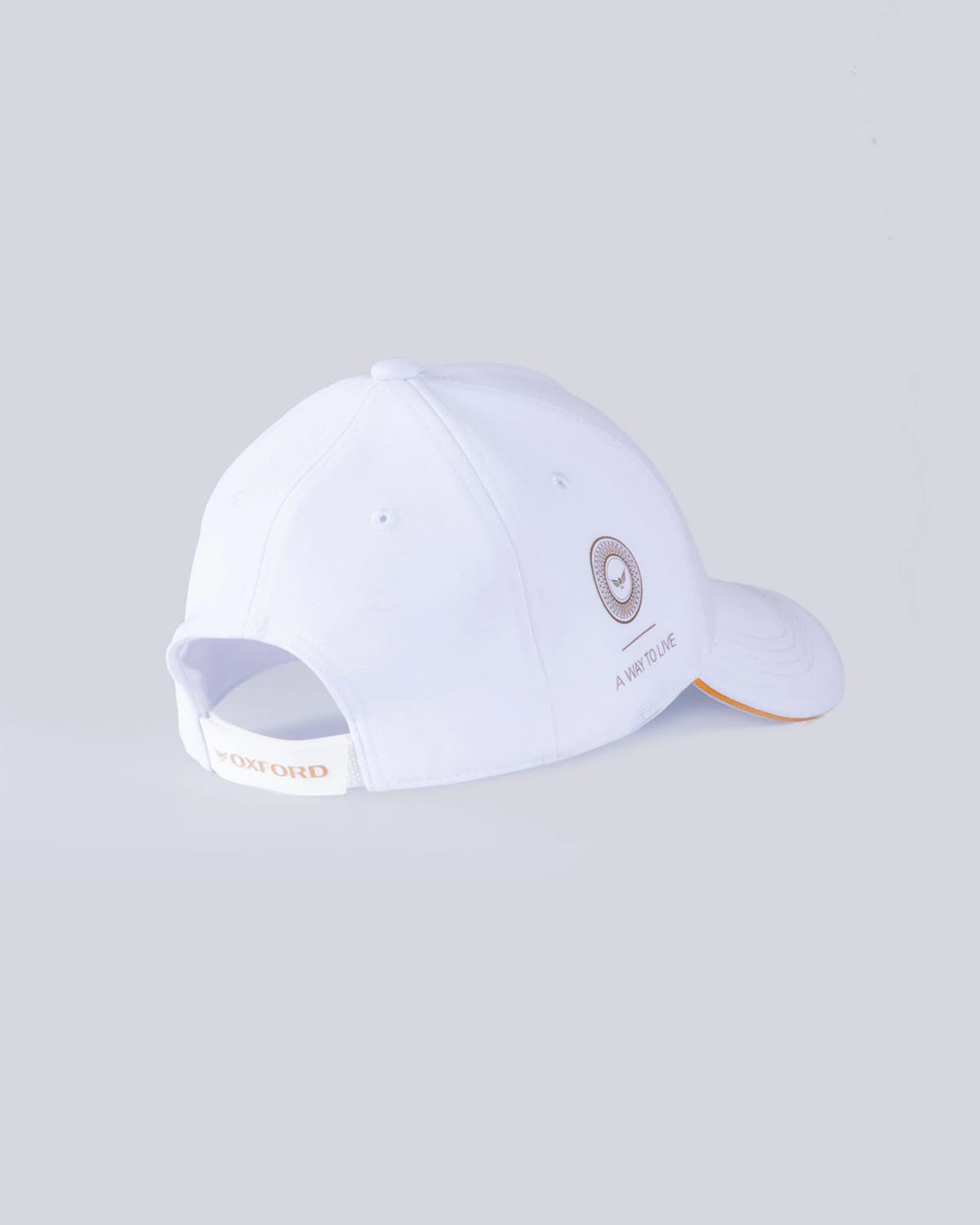 Gorra blanca estampado frontal - imagen 4