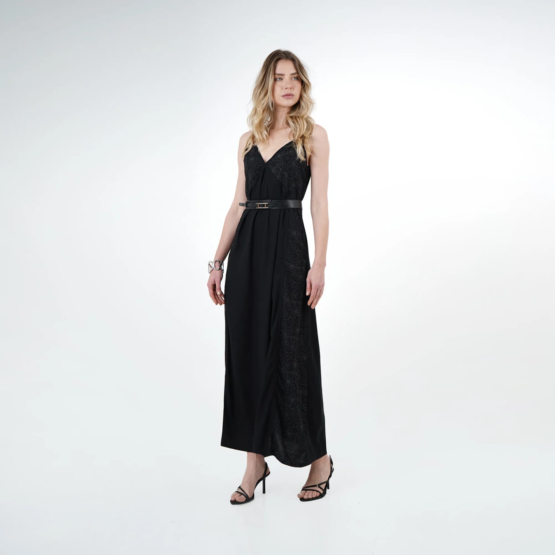 Vestido largo escote en v con grabado floral - imagen 7