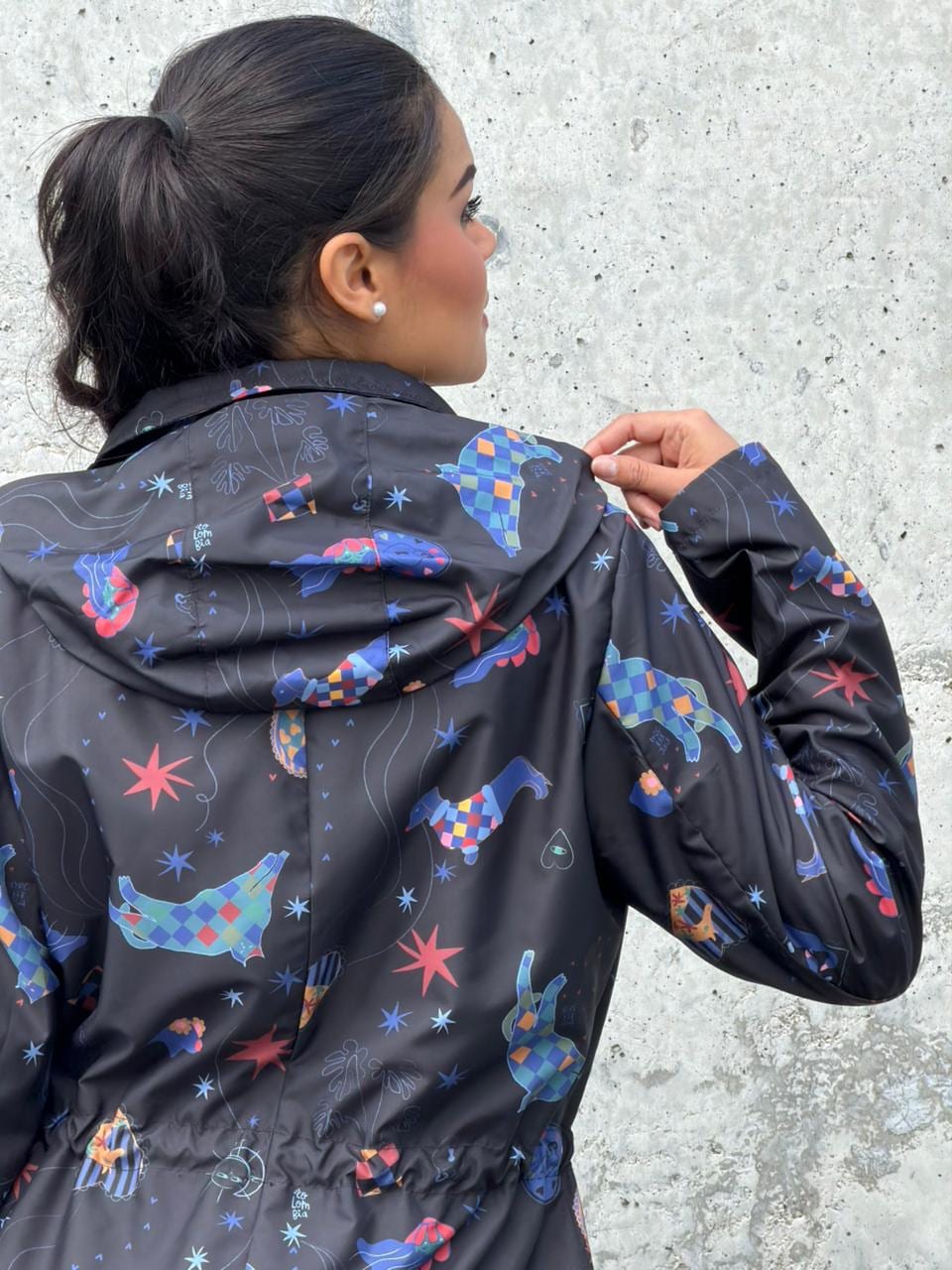 Chaqueta Parka Estampada Negra - imagen 3
