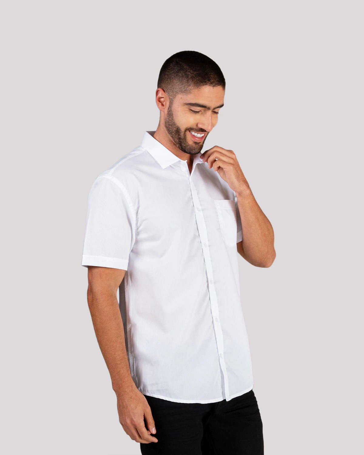Camisa blanca manga corta para hombre - imagen 5