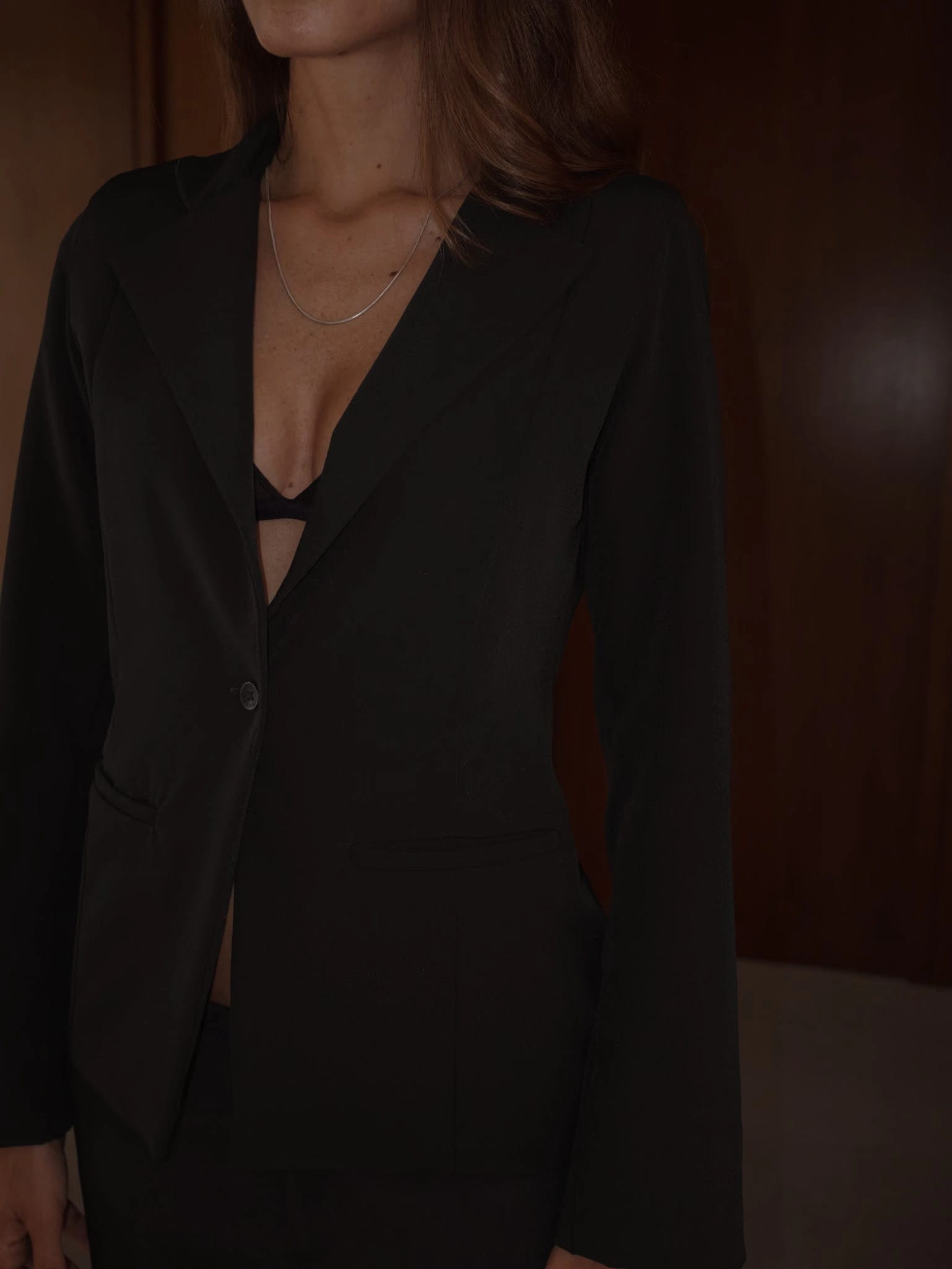 WAIST CLASSIC BLAZER - BLACK - imagen 4