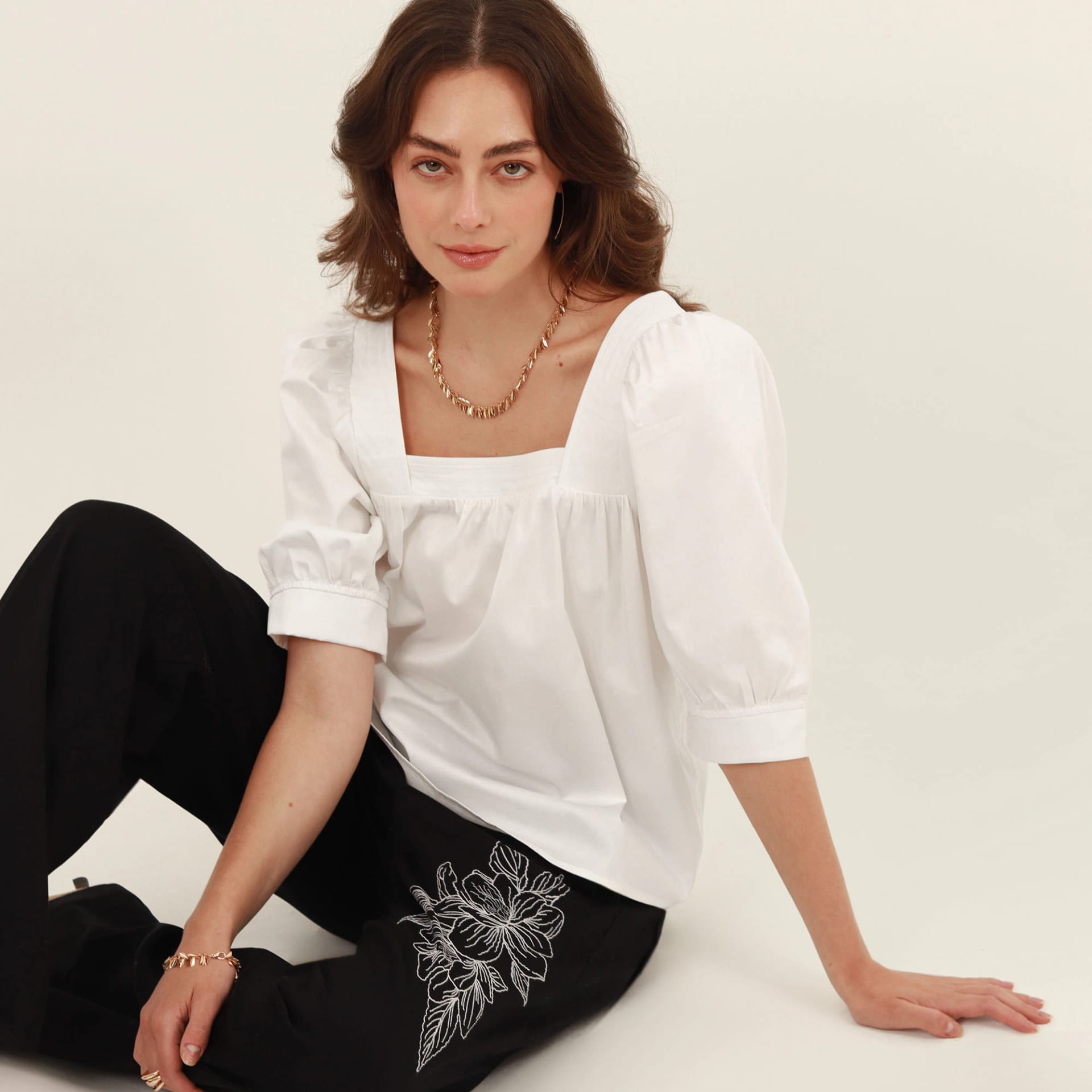 Blusa ancha cuello cuadrado manga globo 3/4 - imagen 4