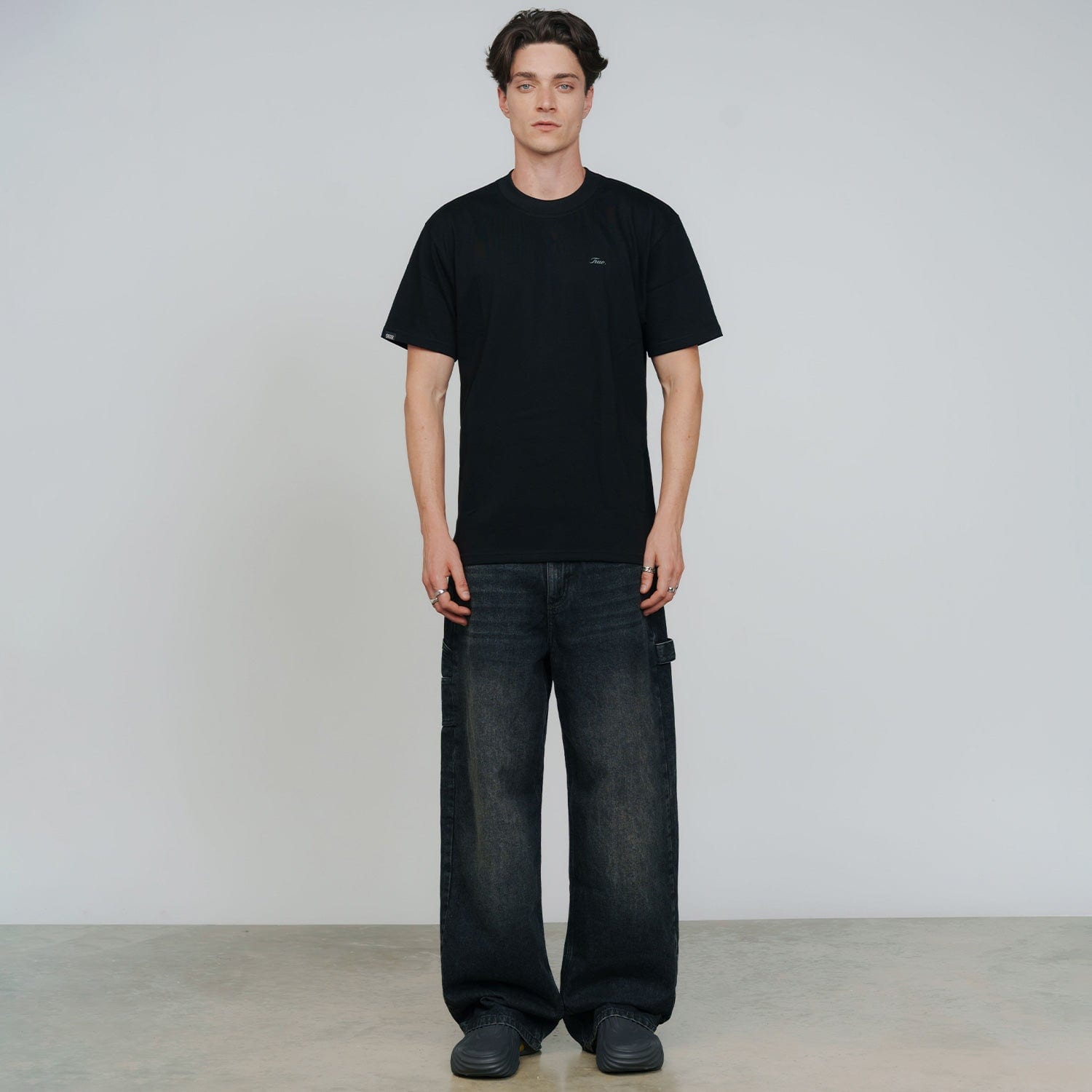 Signature T-Shirt - Black - imagen 3