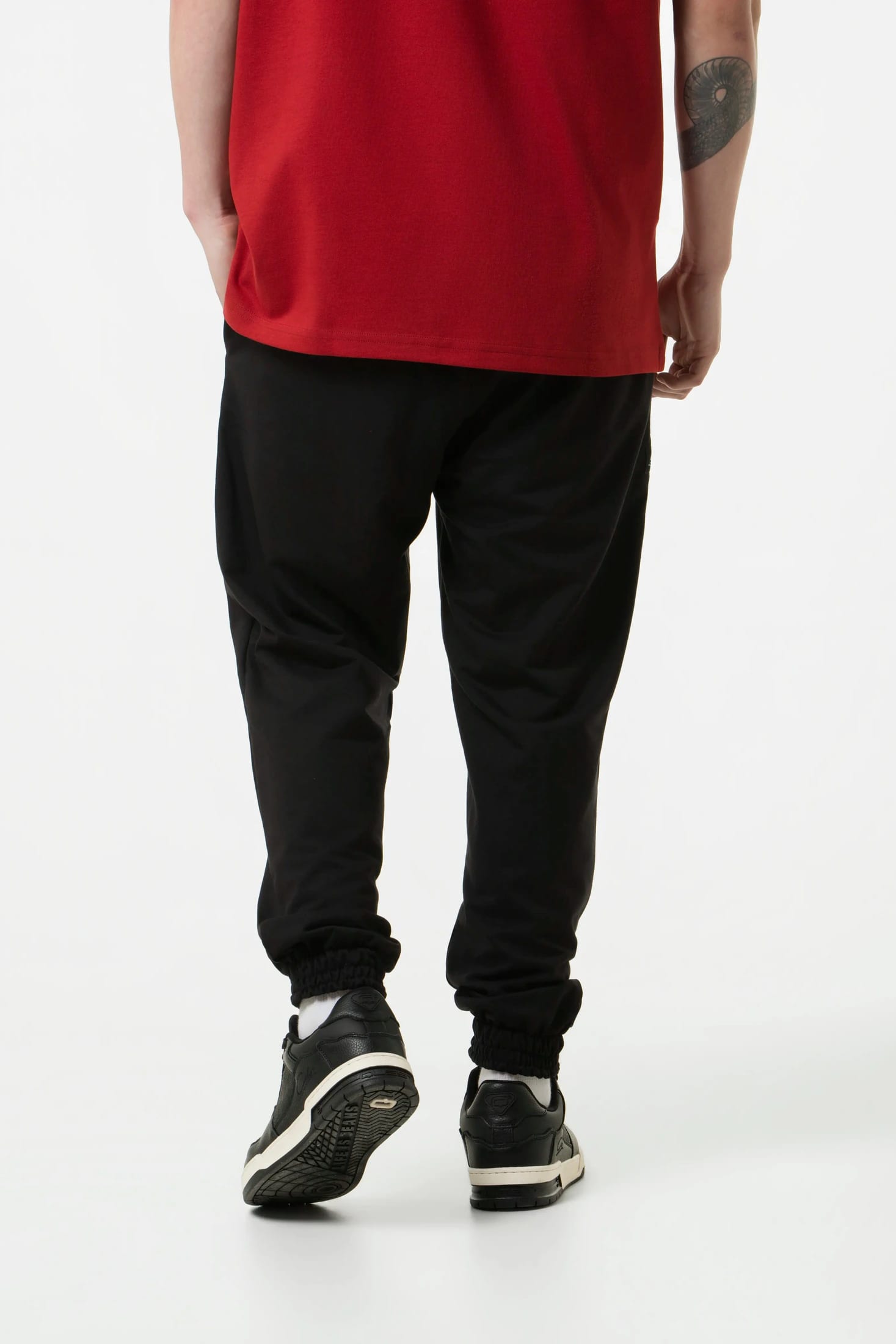 PANTALON JOGG COLOR NEGRO - imagen 4