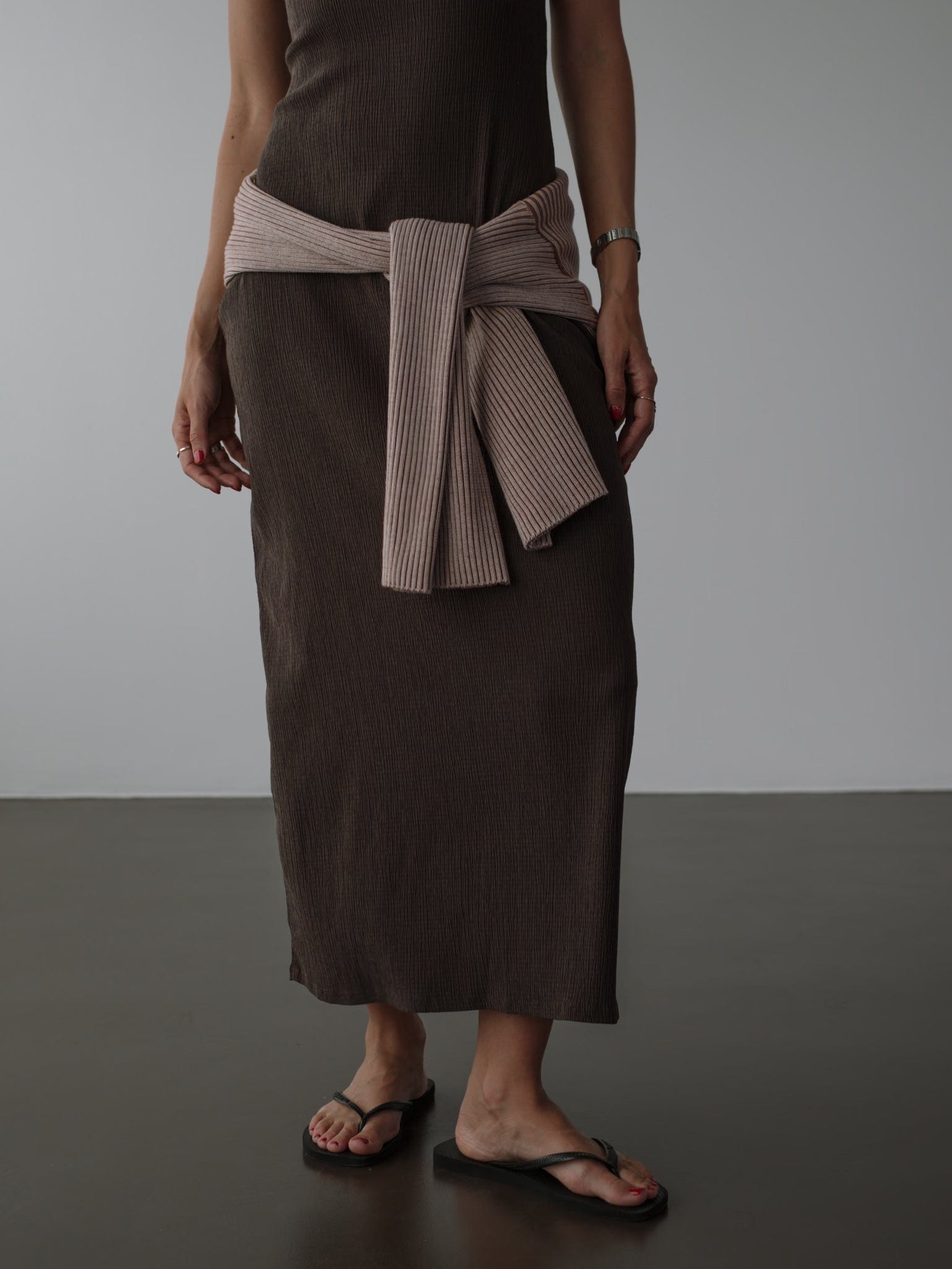 LONG TANK DRESS - BROWN - imagen 11