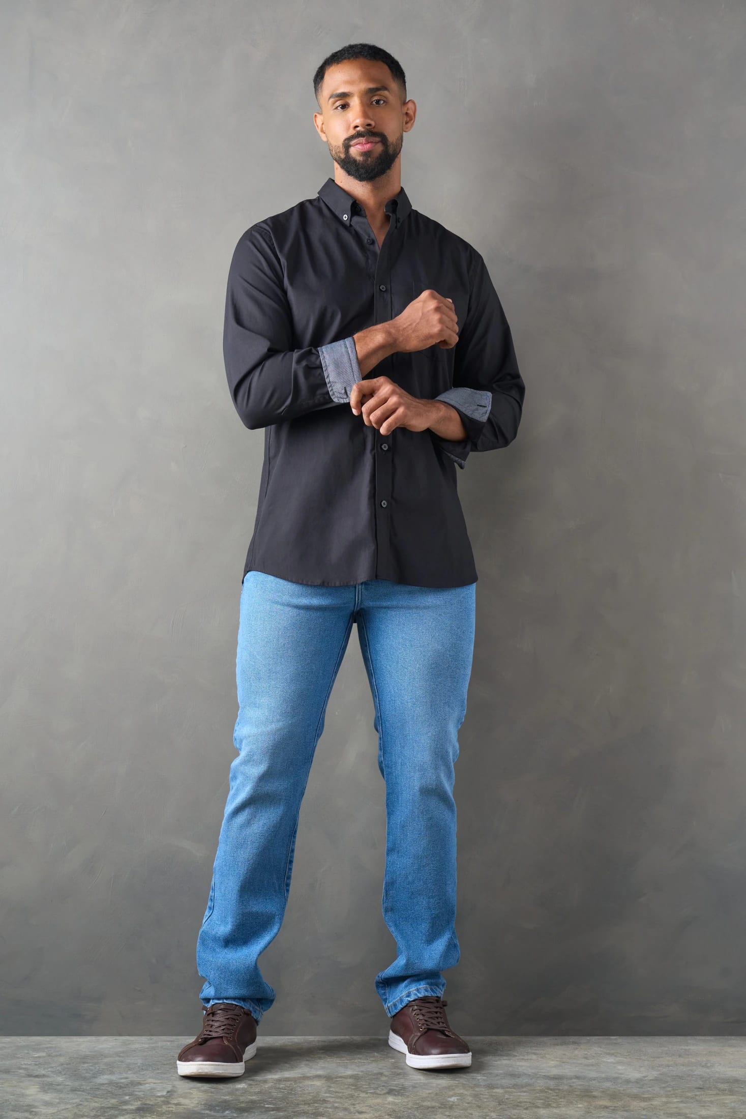 Camisa manga larga regular fit negro - imagen 4