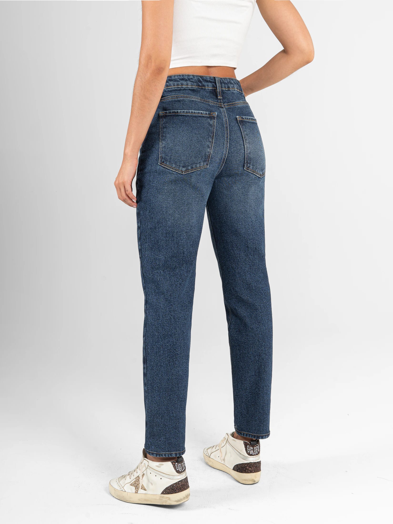 Ref: 066589 Jean Mom fit, slim cropped, stretch, tiro alto, tono azul oscuro - imagen 2