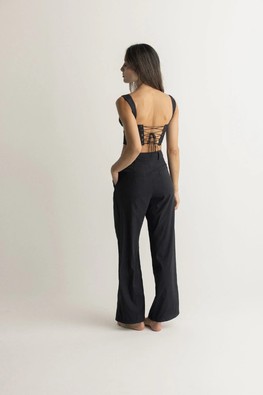 CROP TOP NOAH NEGRO - imagen 6