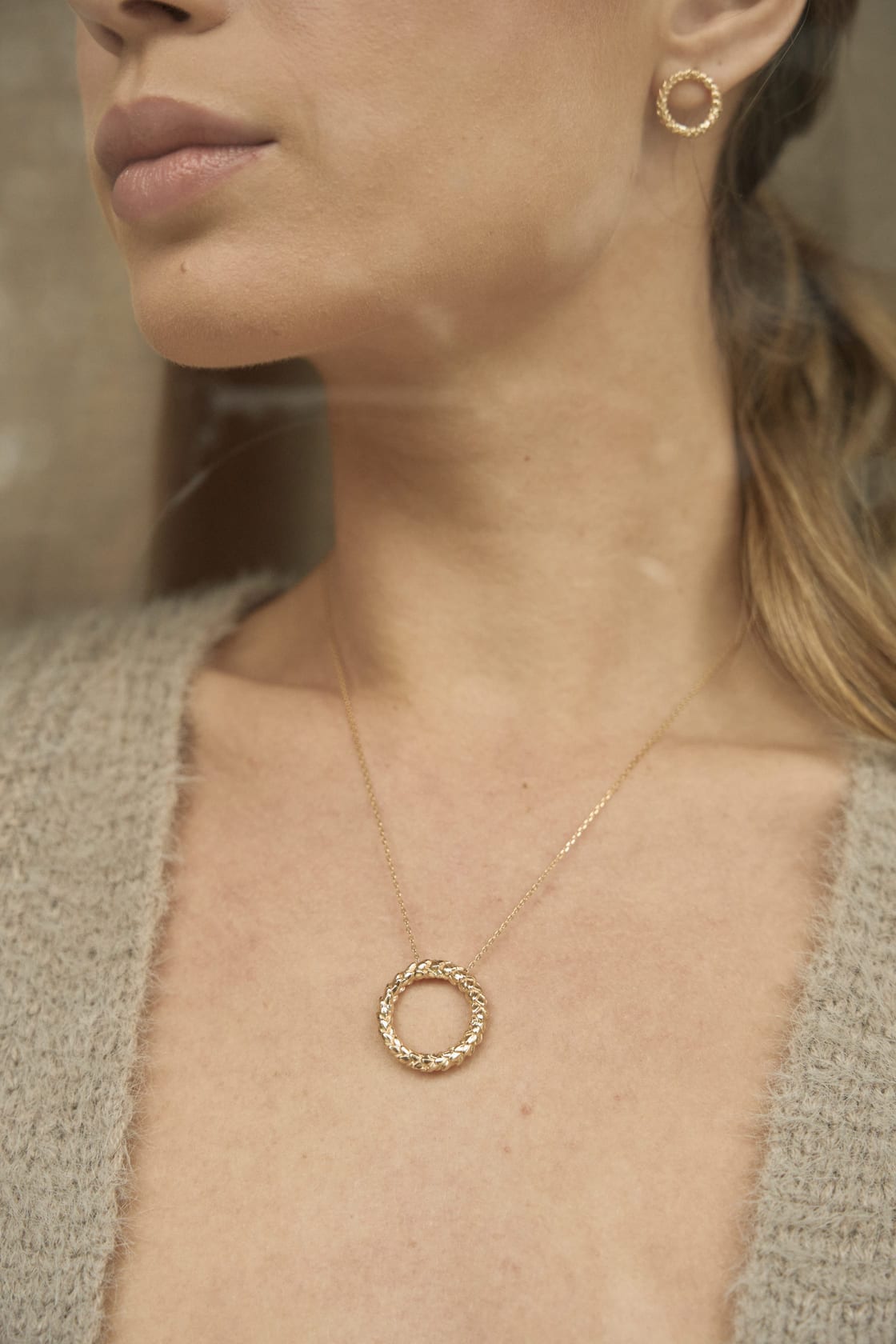 ARAUCARIA CIRCLE NECKLACE - imagen 3