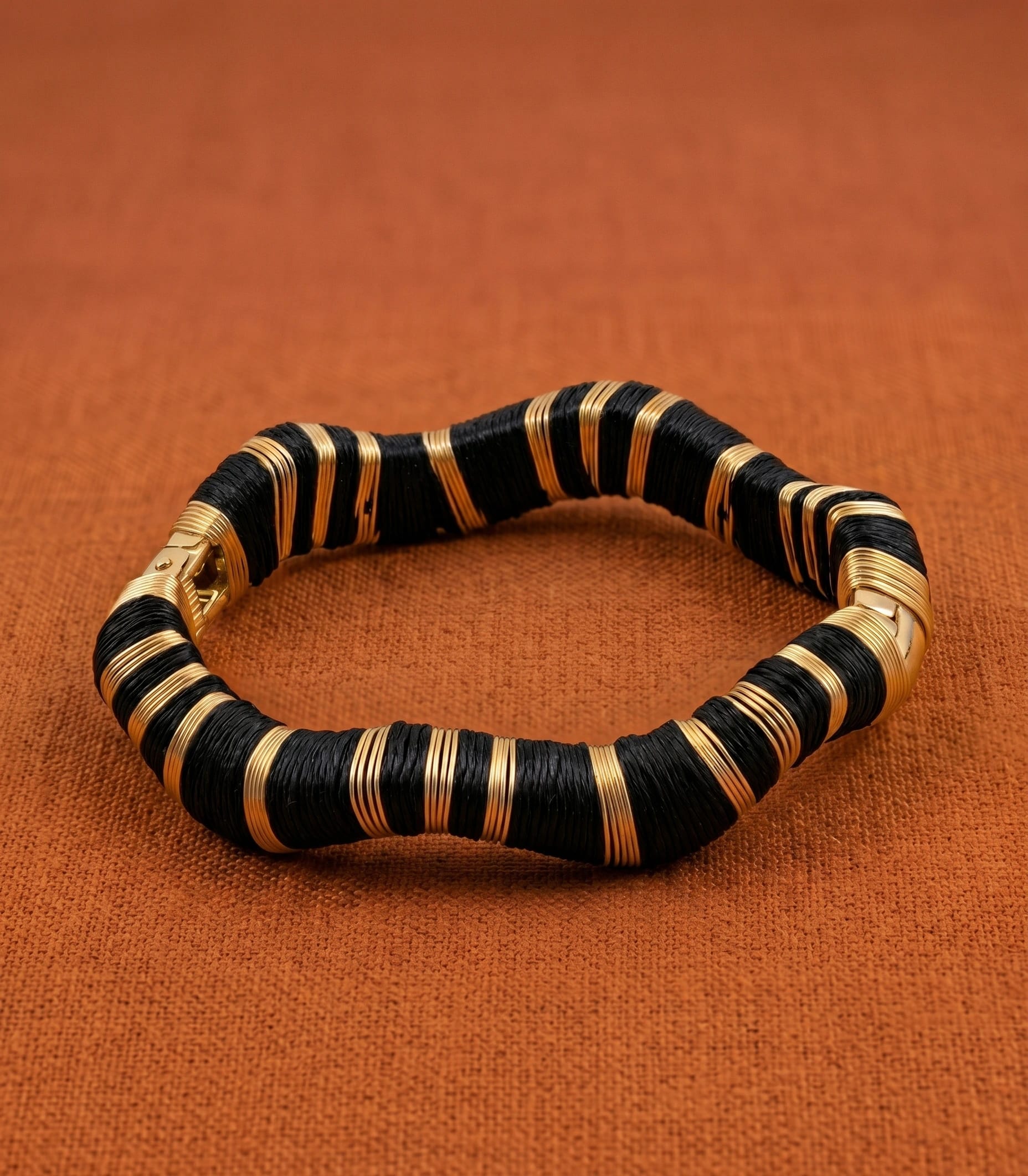 Oasis Gold Bracelet - imagen 3