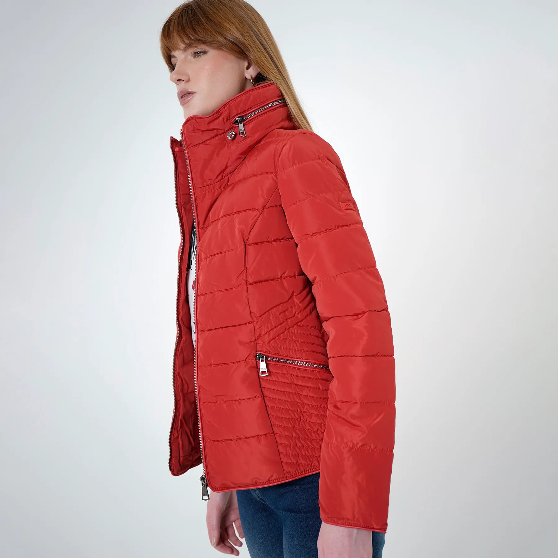 Chaqueta acolchada cuello alto con capucha interna - imagen 52