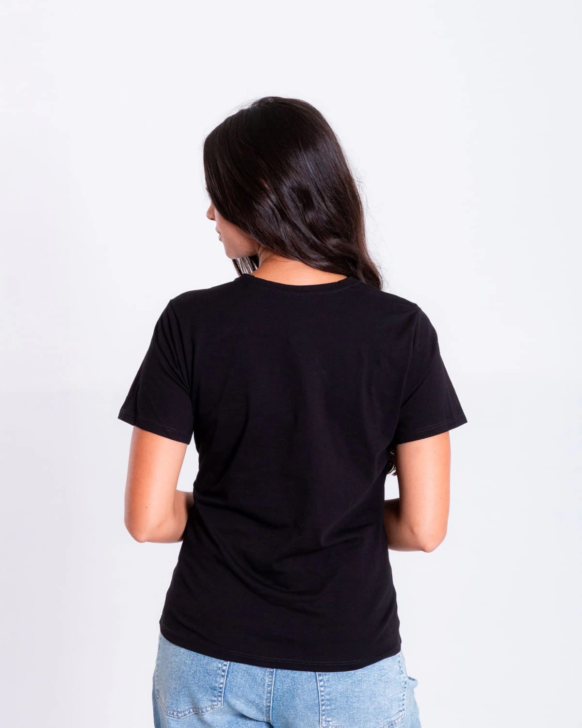 Camiseta negra estampado frontal para mujer - imagen 3