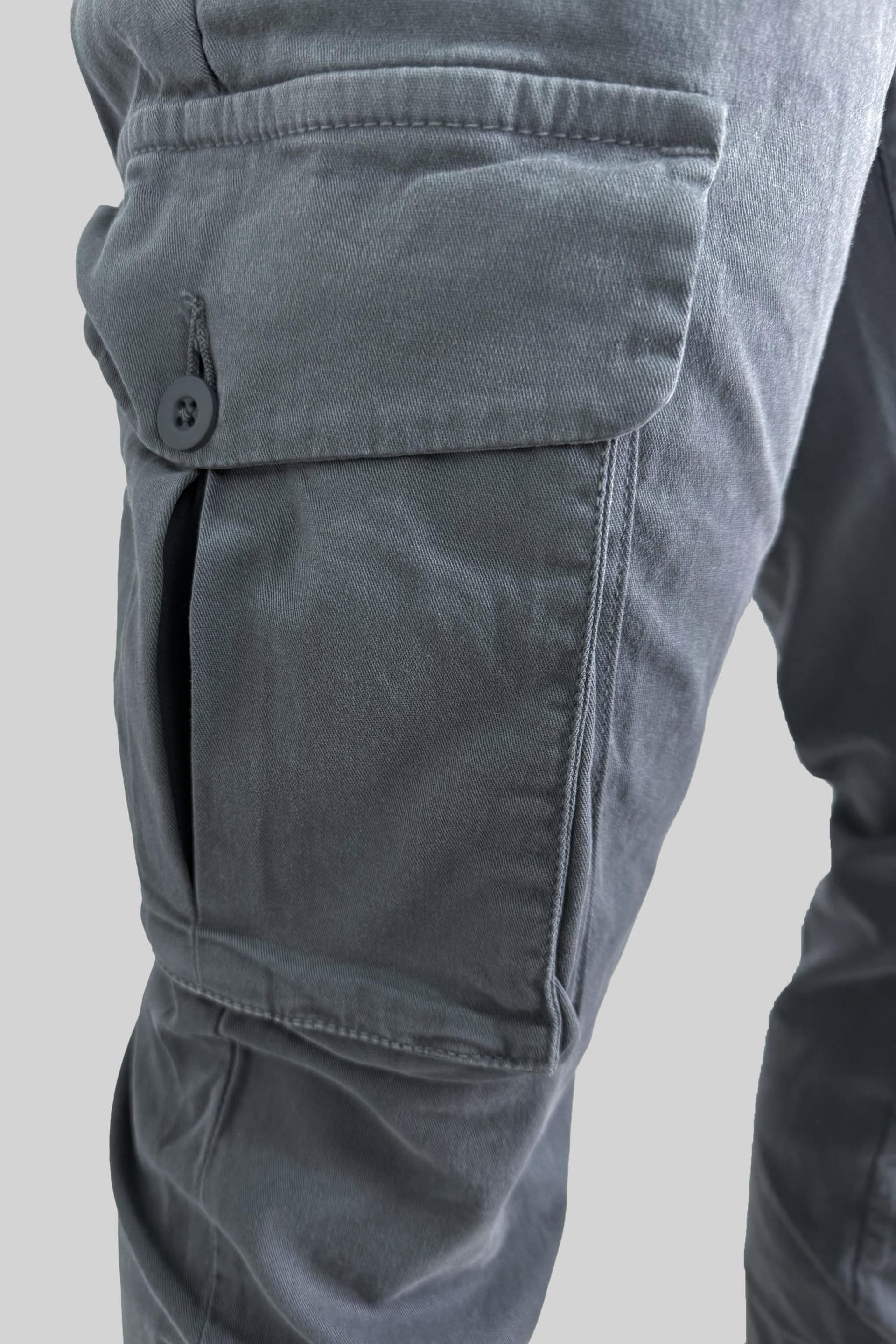 PANTALON CARGO PLOMO - imagen 3