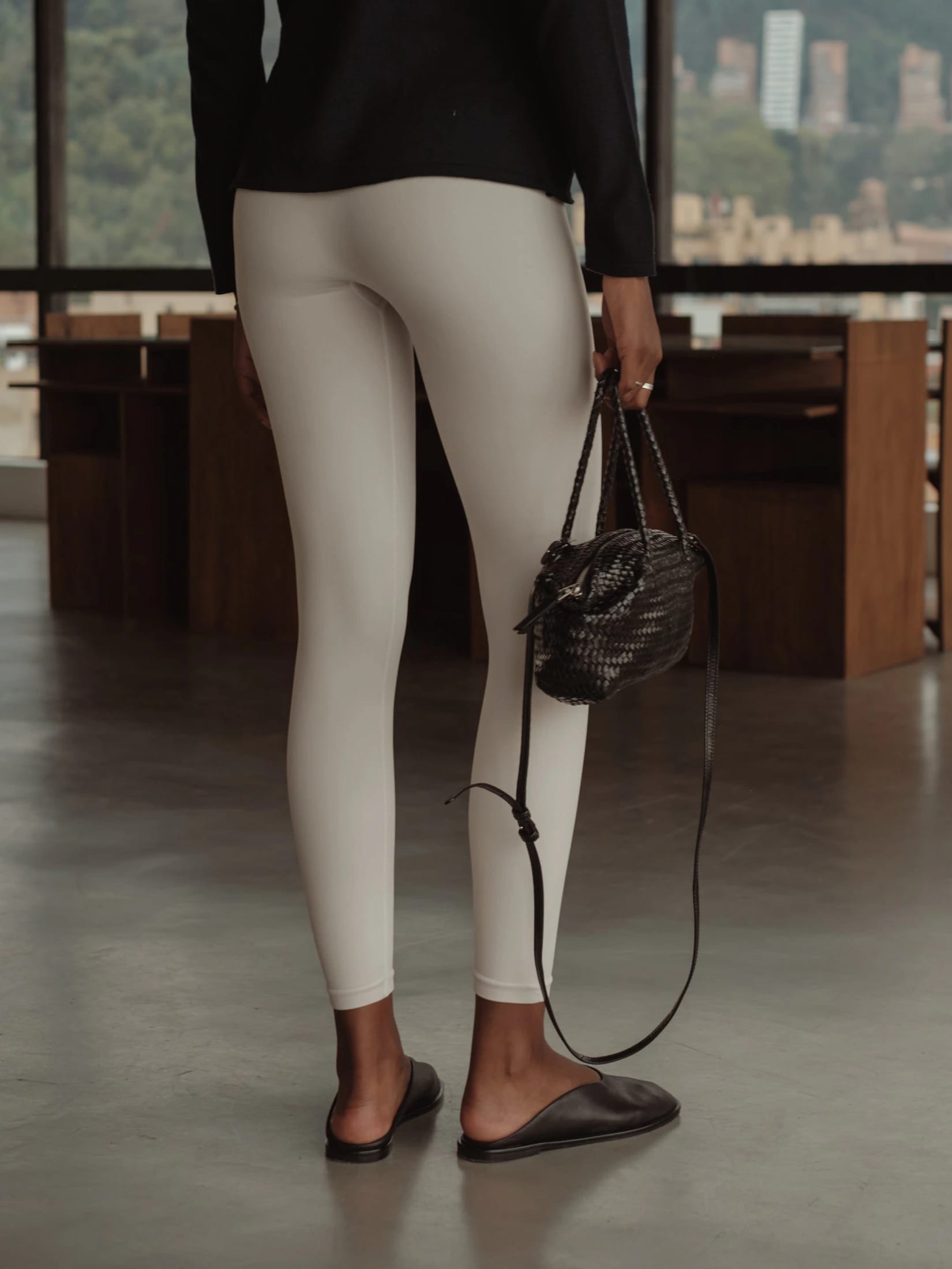 SHAPER SEAMLESS LEGGINGS - NATURAL - imagen 4