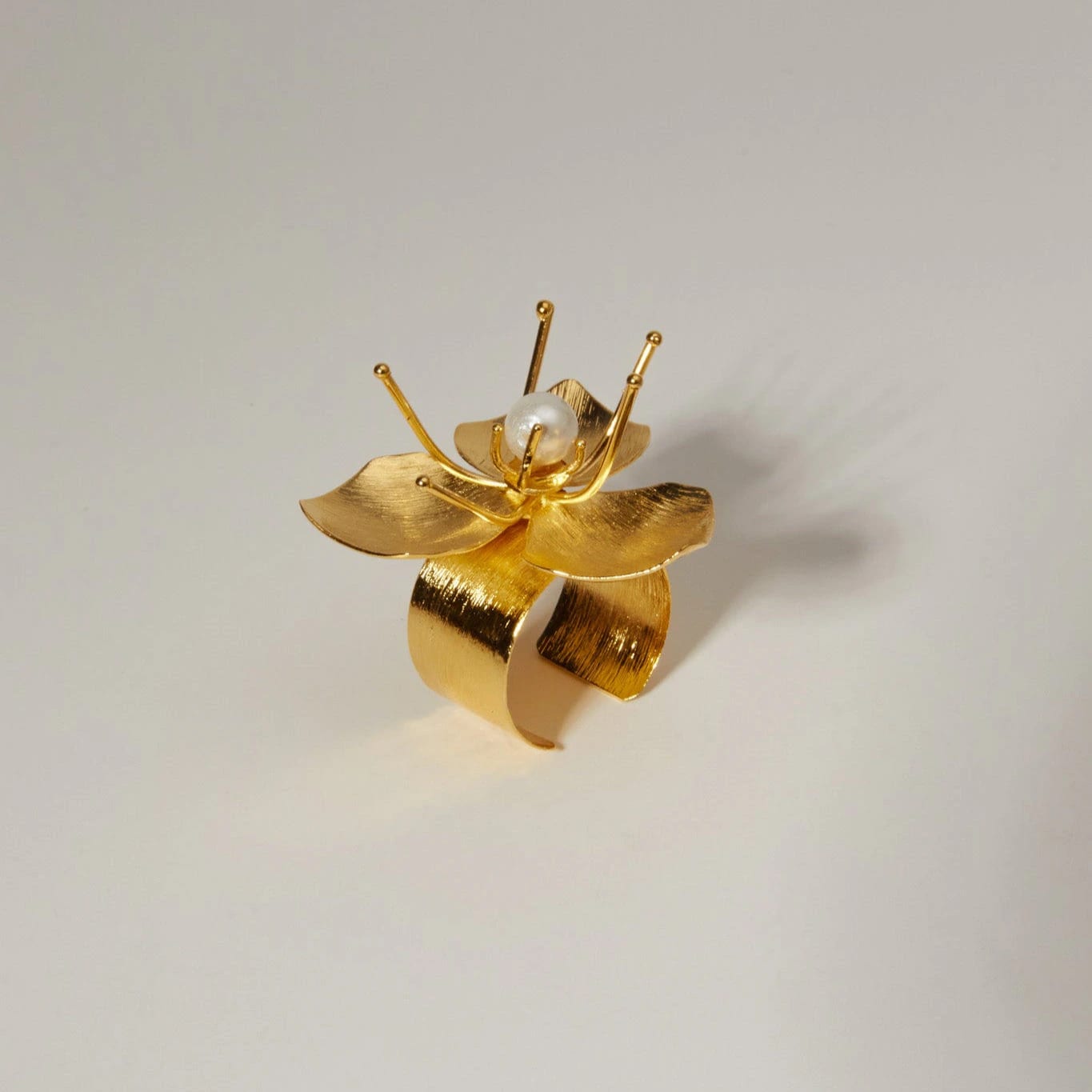 Pearl Flower Ring - imagen 3