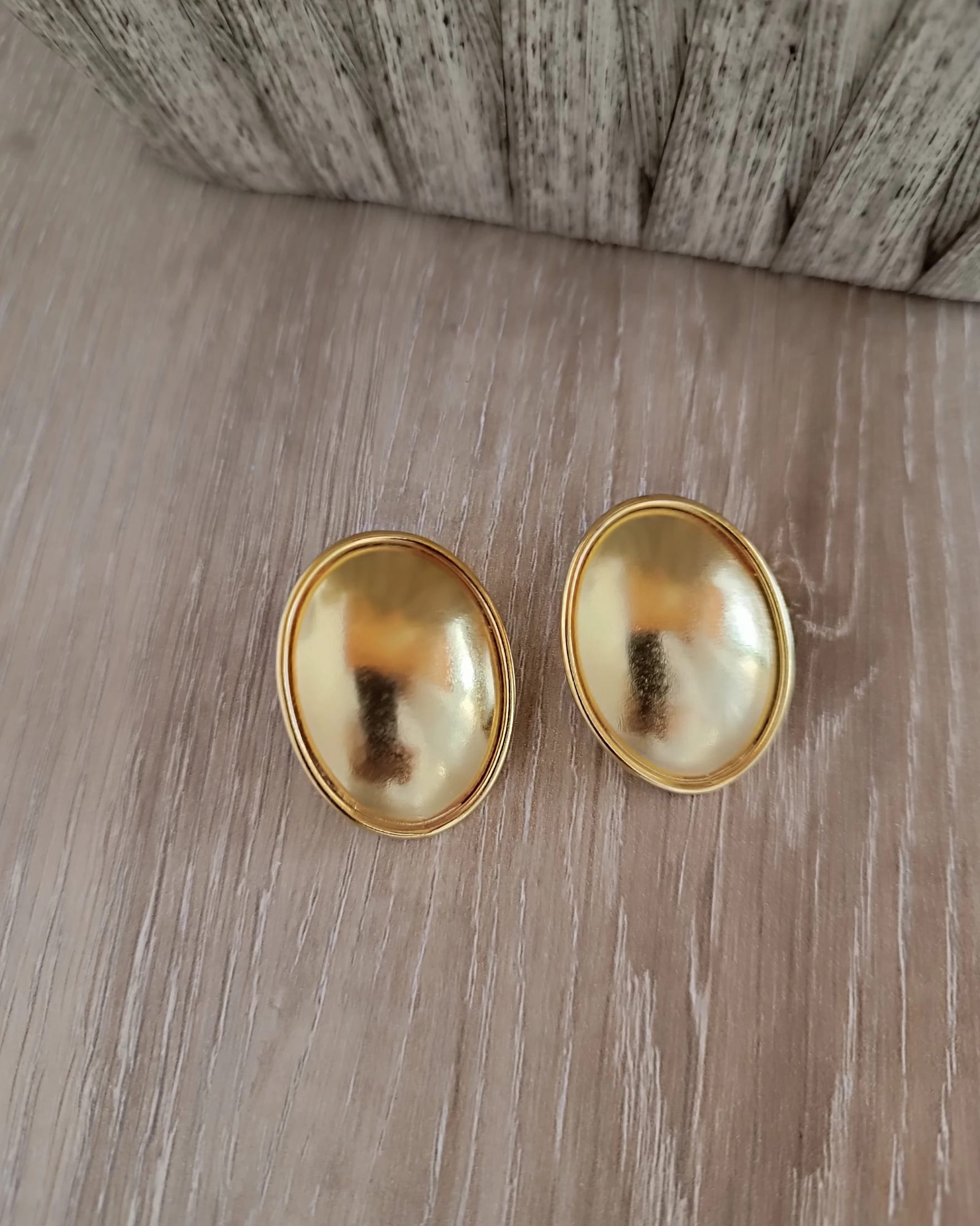 Aretes Topos ovalados doble hilo medianos Dorado Mate - imagen 5