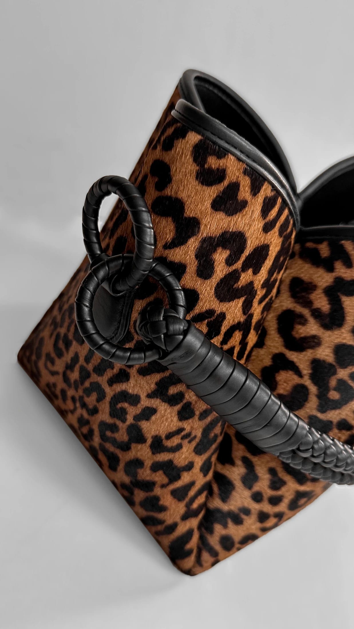 Tulip Bucket Bag, Leopard - imagen 5