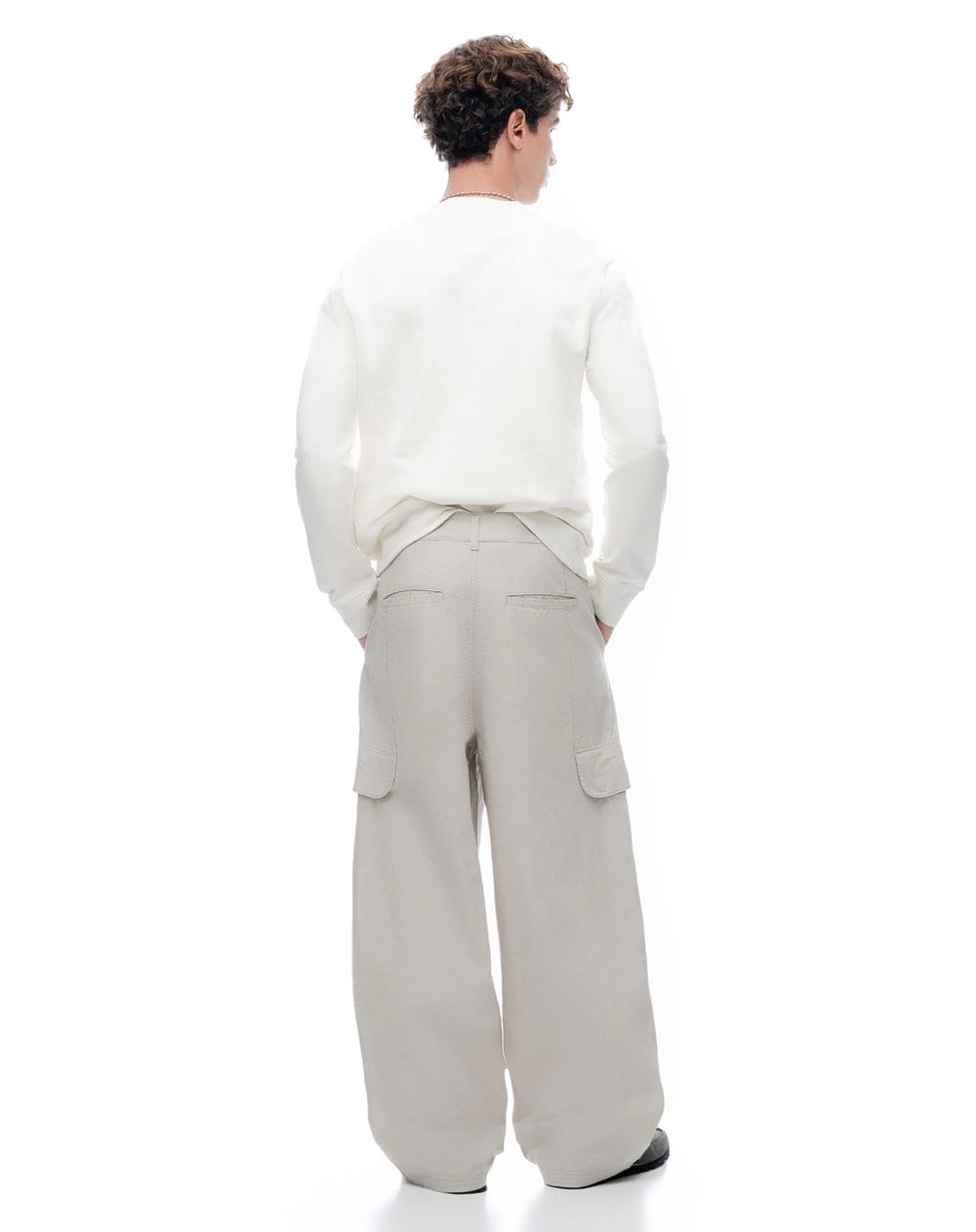 Pantalón tiro medio regular habano hombre - imagen 2