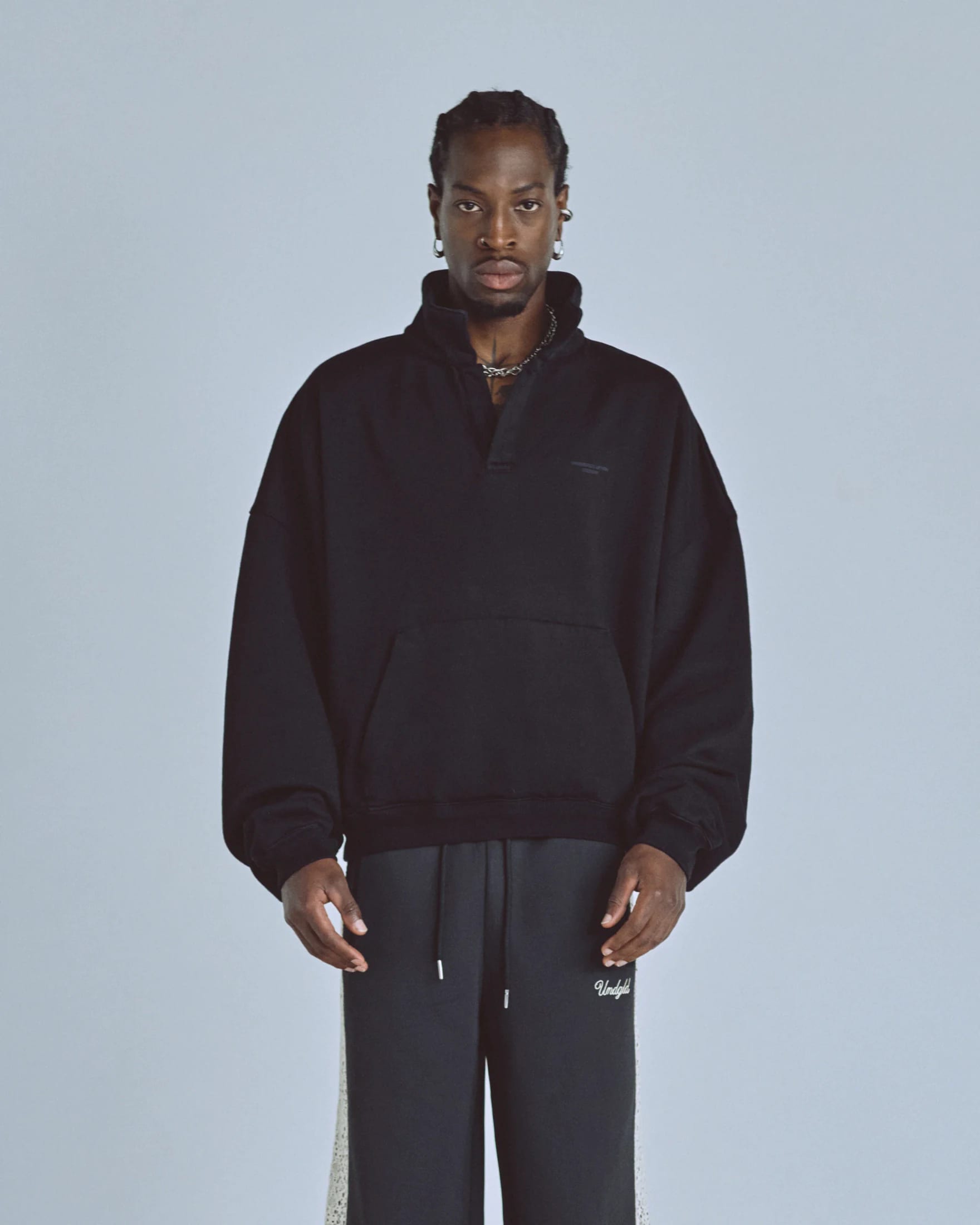 Basics Polo Collar Boxy Fit Hoodie Black - imagen 9