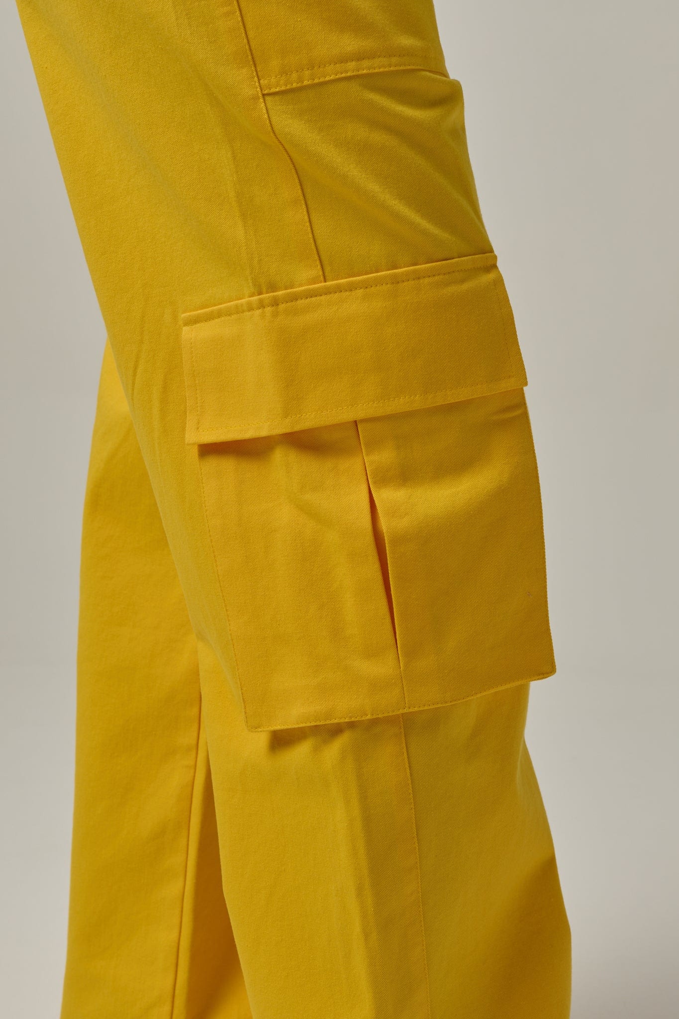 Pantalón Utility Cargo | Amarillo - imagen 4