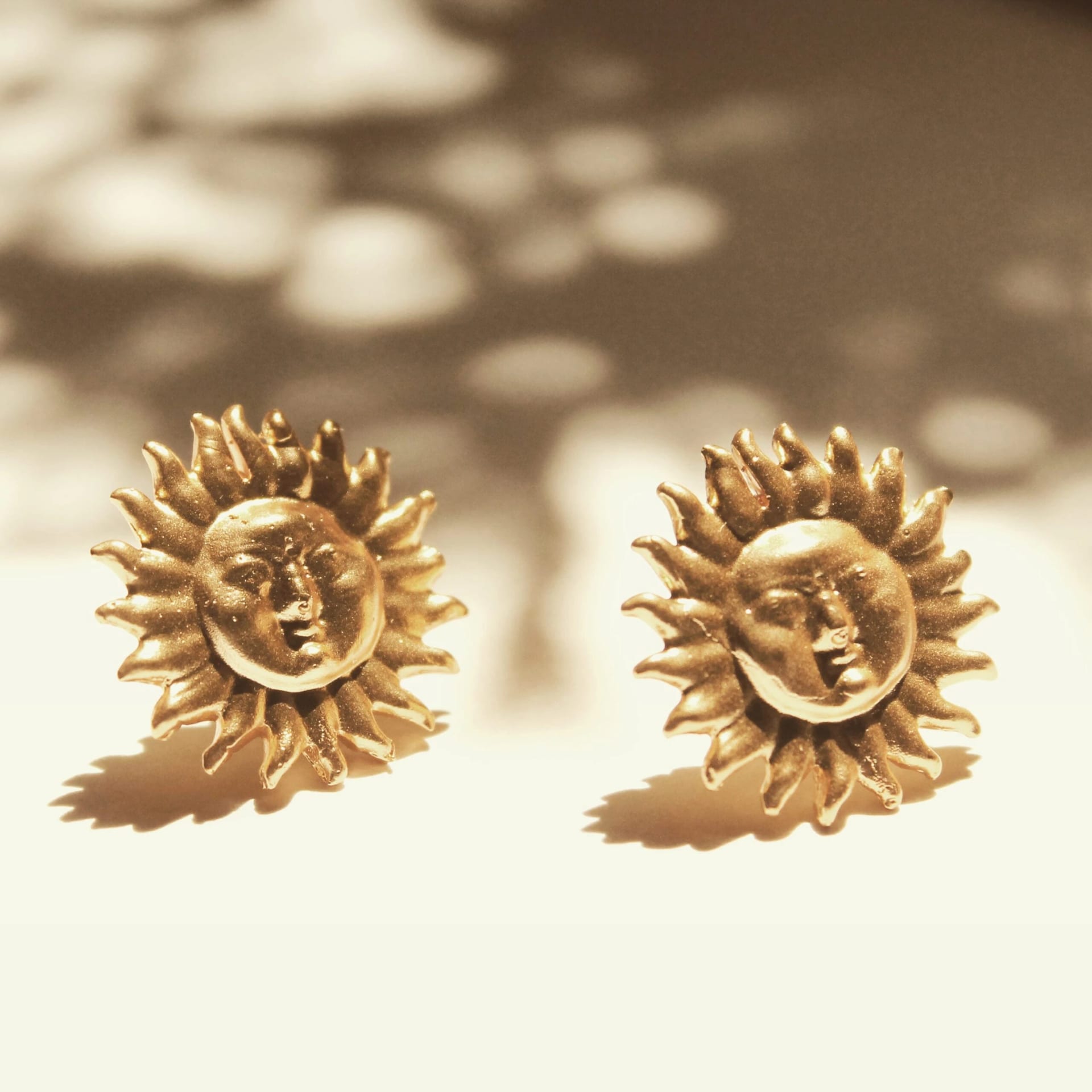Aretes de sol con cara completa - imagen 4