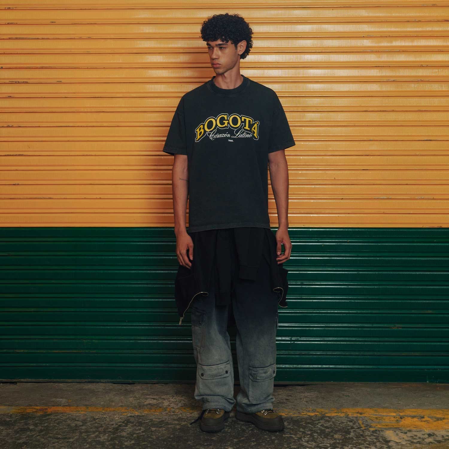 Bogota Latin Heart T-Shirt - Washed Black - imagen 3