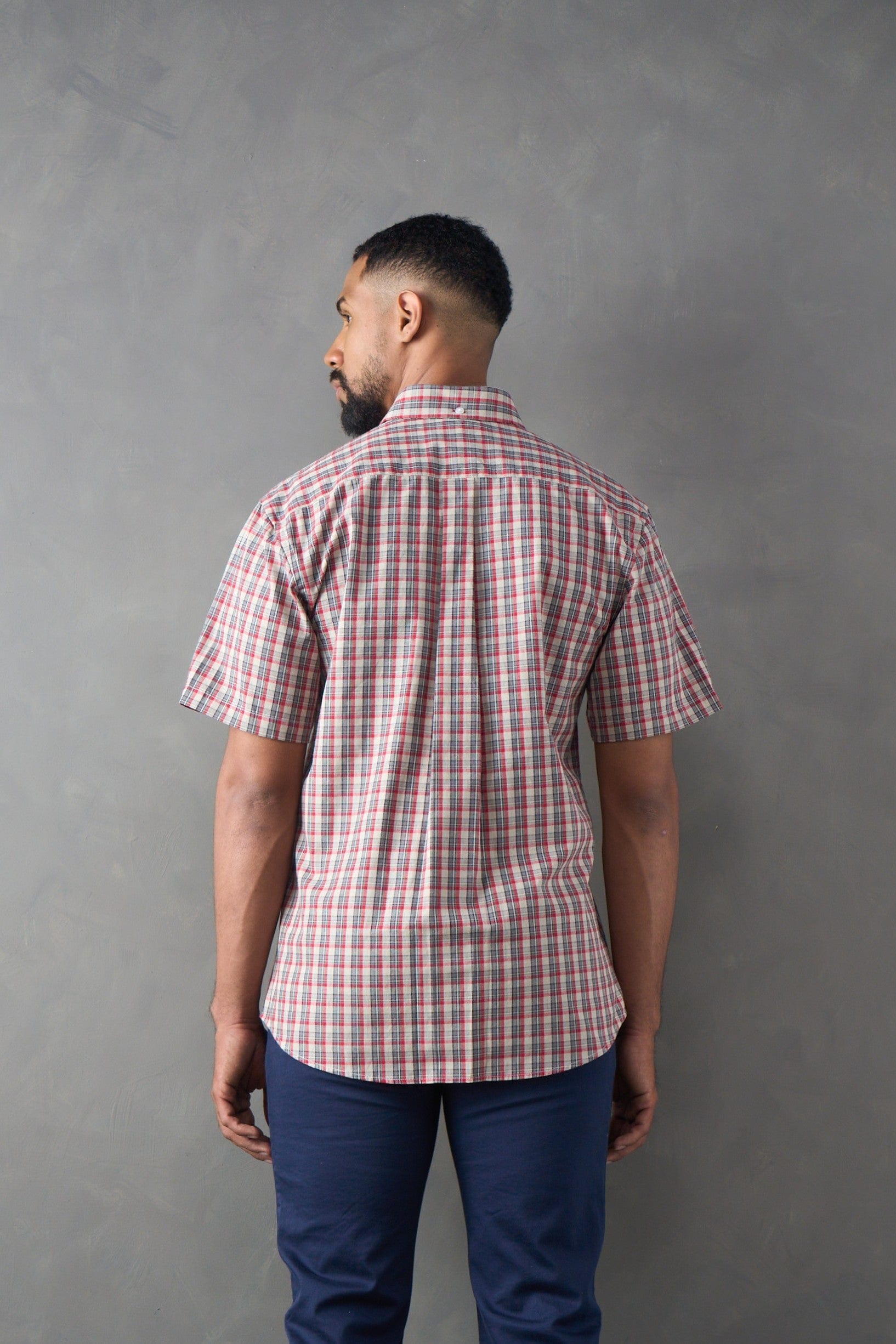 Camisa regular fit manga corta rojo - imagen 2