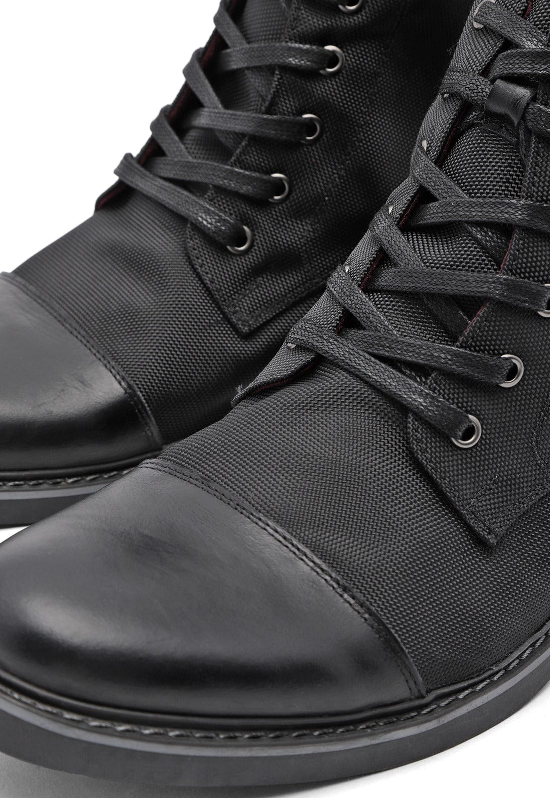 Botas negras en lona y cuero - imagen 2