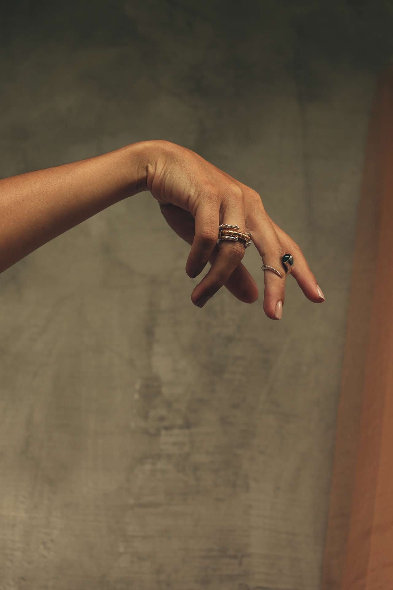 Mini Dum Pinky Ring Silver - imagen 3