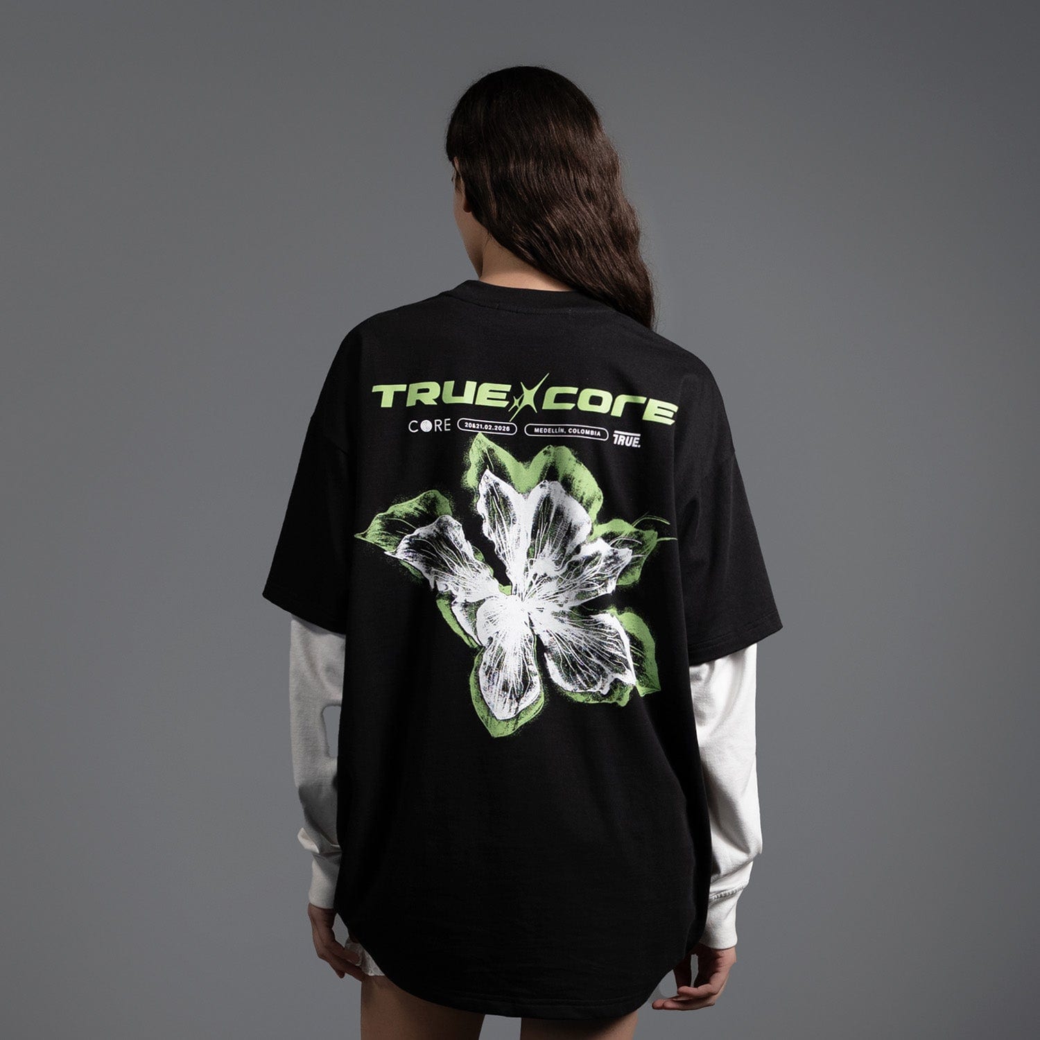 Flower Oversized T-Shirt - Black - imagen 4