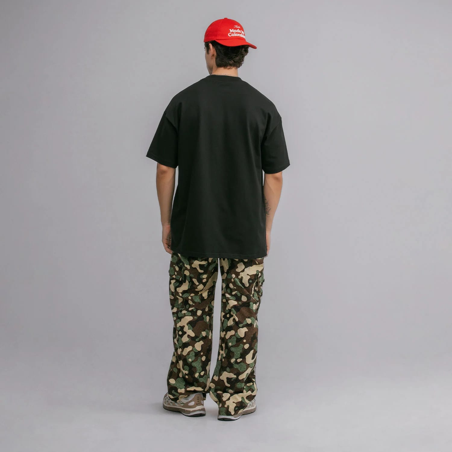 Camiseta Oversized Medellín - Negra - imagen 9
