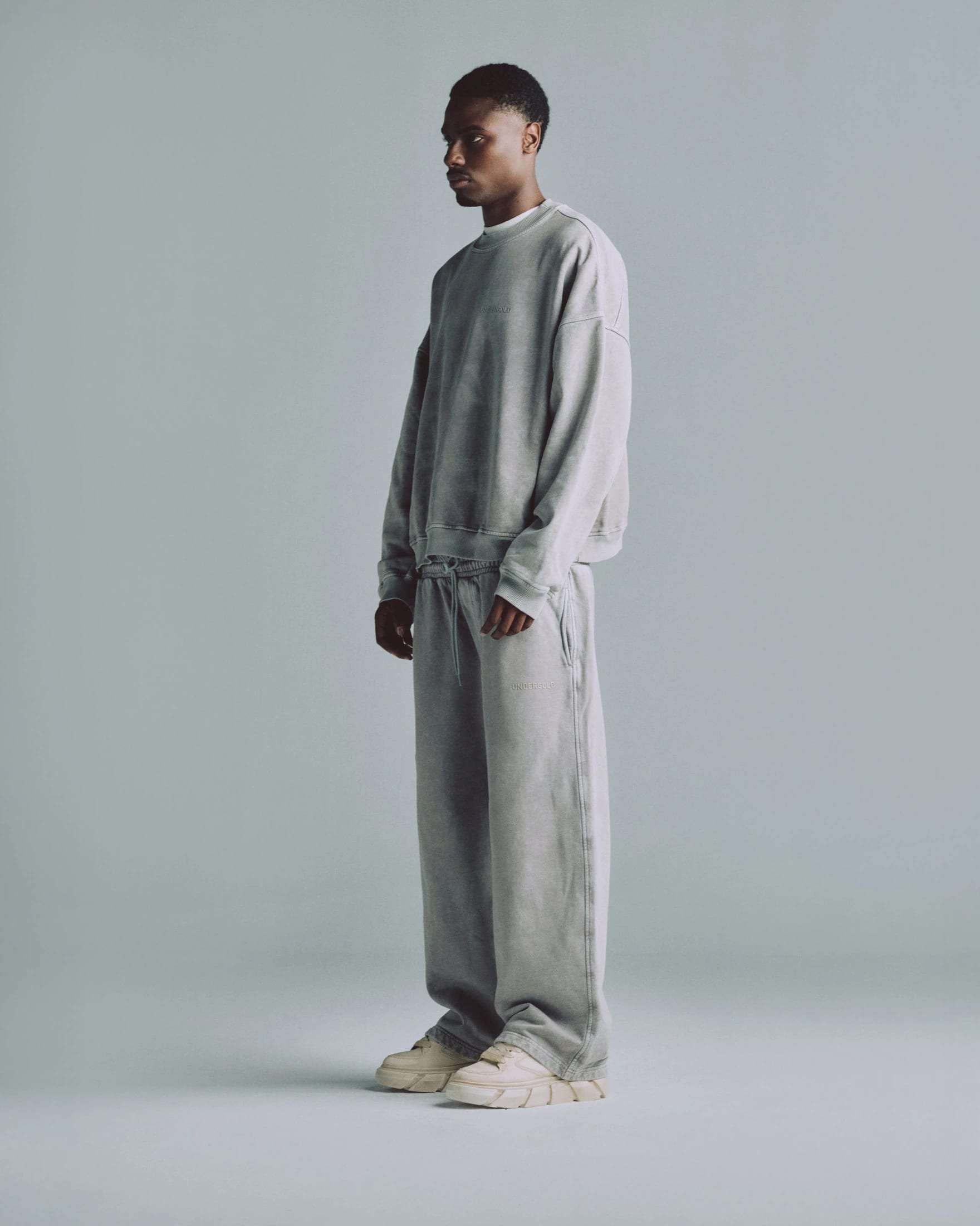 Line Logo Crewneck Washed Gray - imagen 5