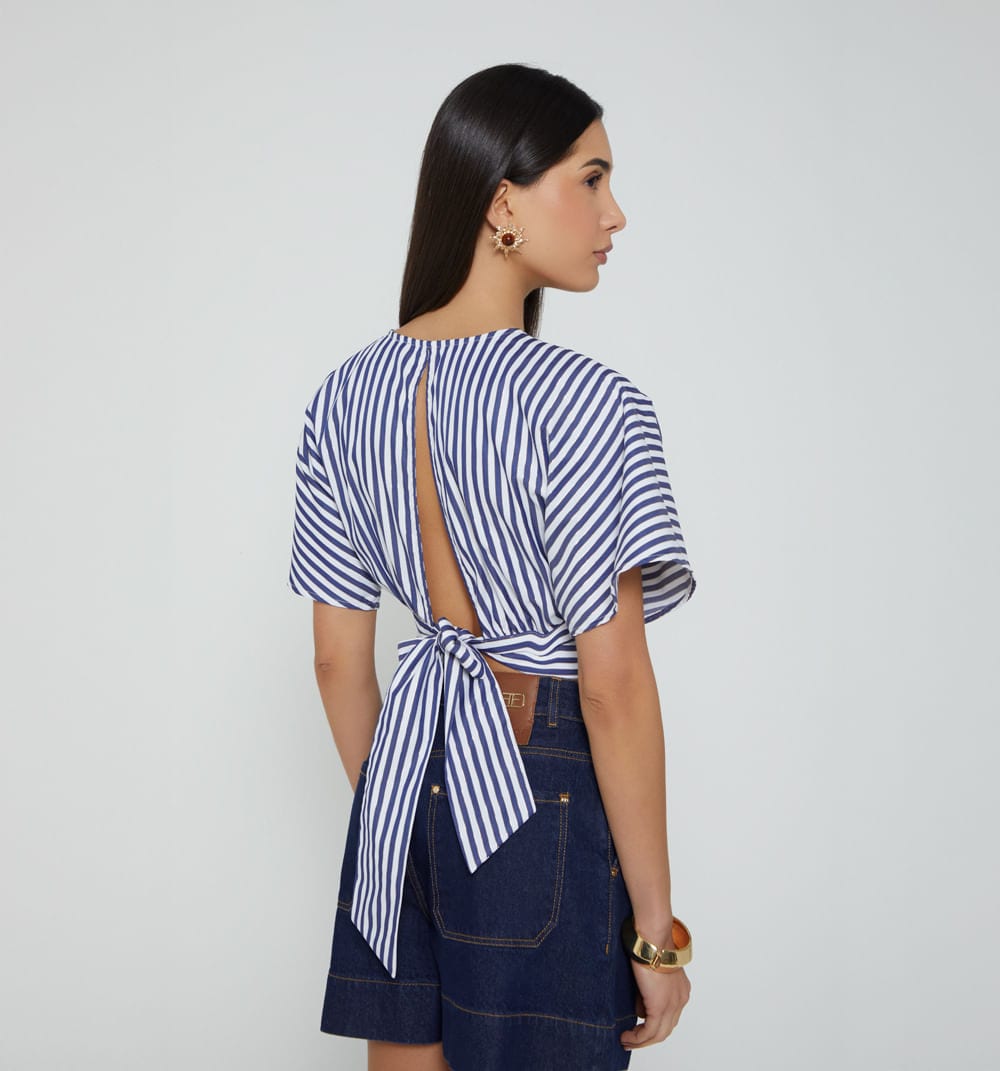 Blusa con escote cruzado - imagen 4