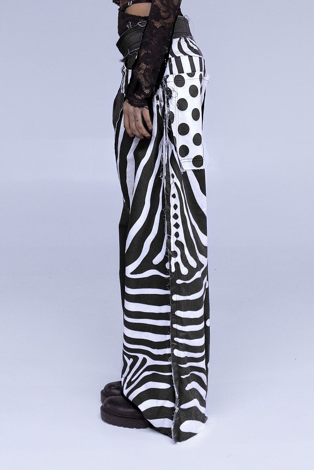 Conflict Goddess Zebra Jean - imagen 6