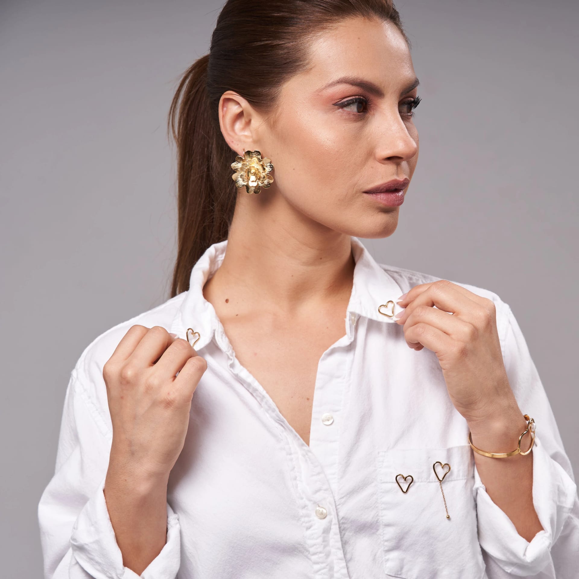 Petal Bliss Flower Earrings - imagen 4