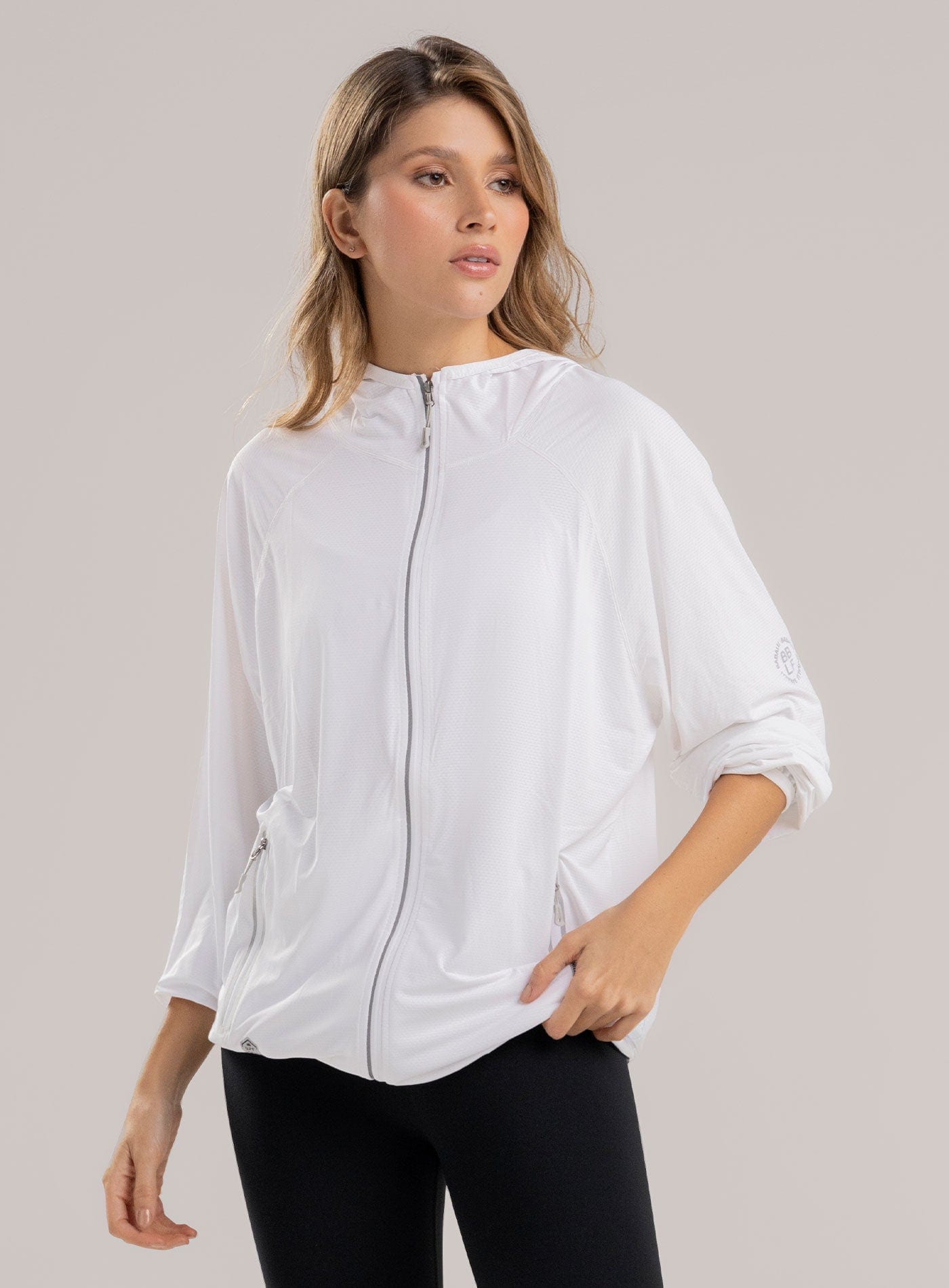 CHAQUETA DEPORTIVA CON CHOMPA Y BOLSILLOS TERMO SELLADOS - imagen 1