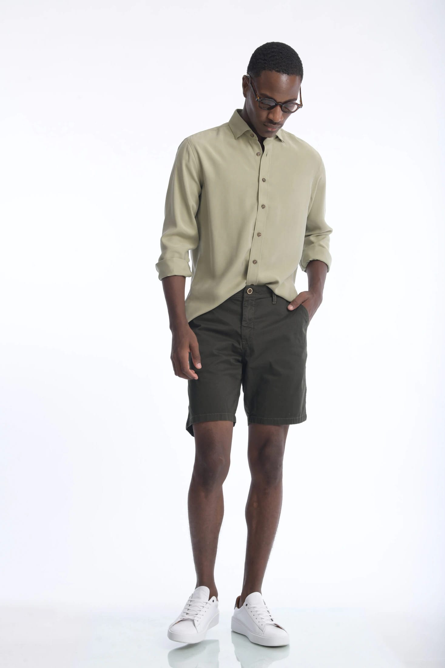 Bermuda Chino Dril Verde Militar - imagen 1