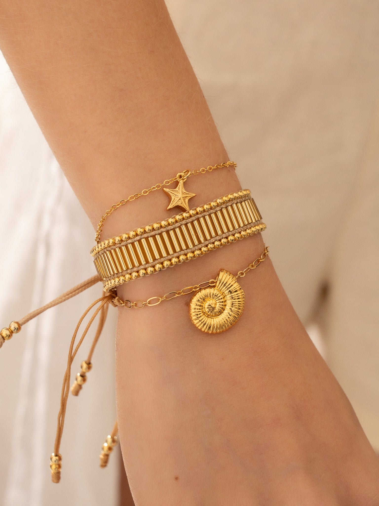 Set X3 Pulseras Tejida Caracol - imagen 1
