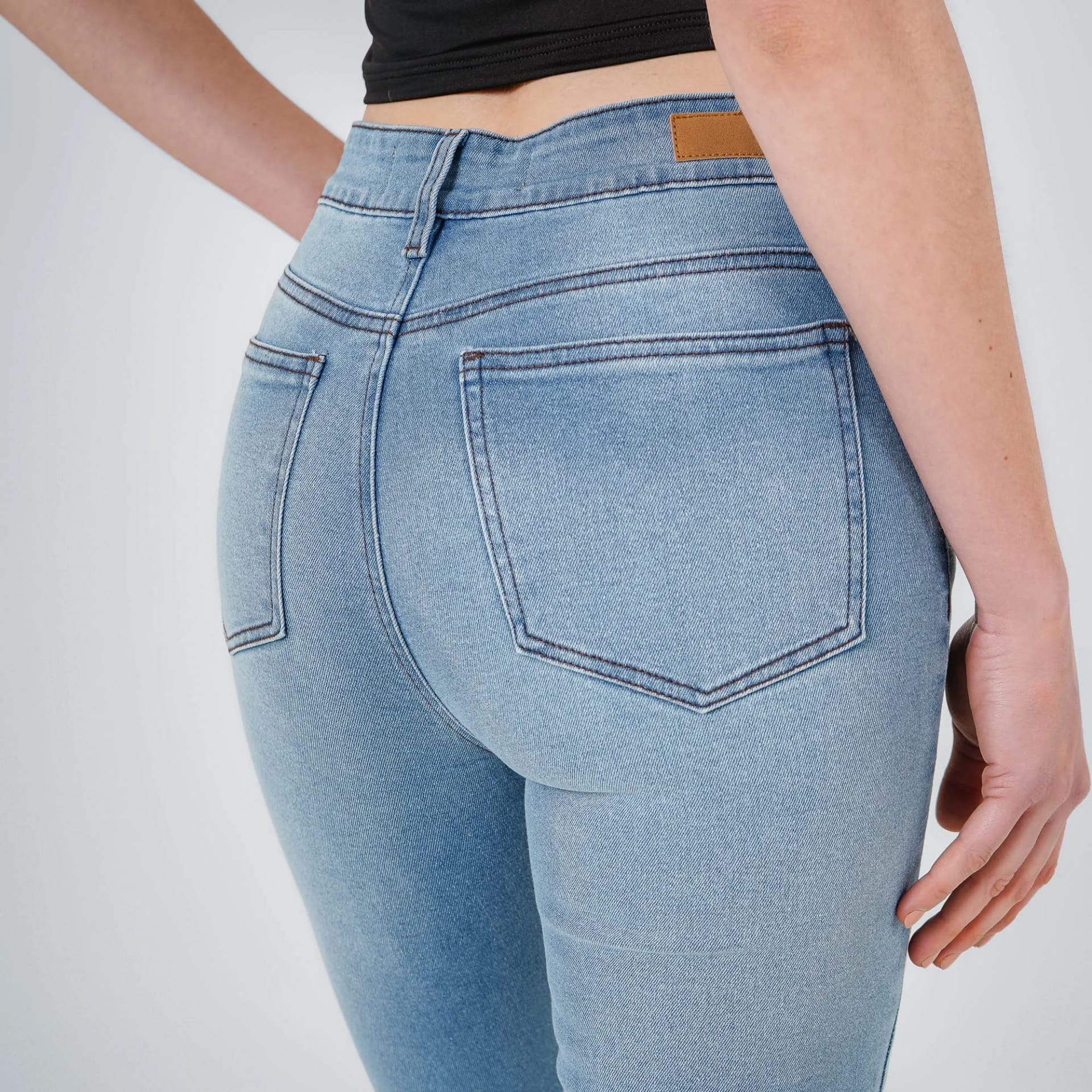 Jean Diva Tiro Medio Bota Skinny - imagen 3