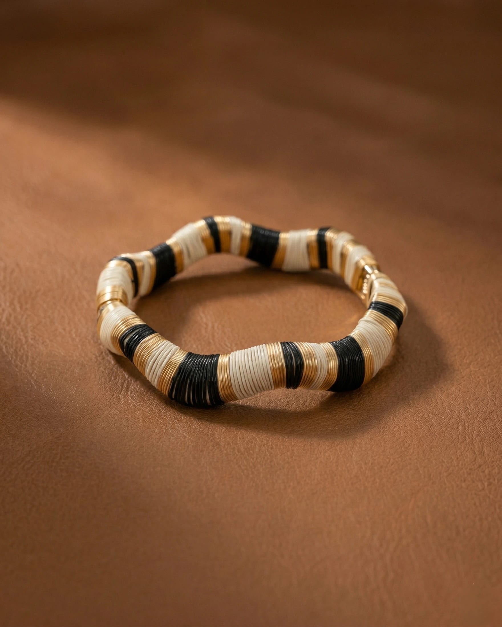 Oasis Gold Bracelet - imagen 2