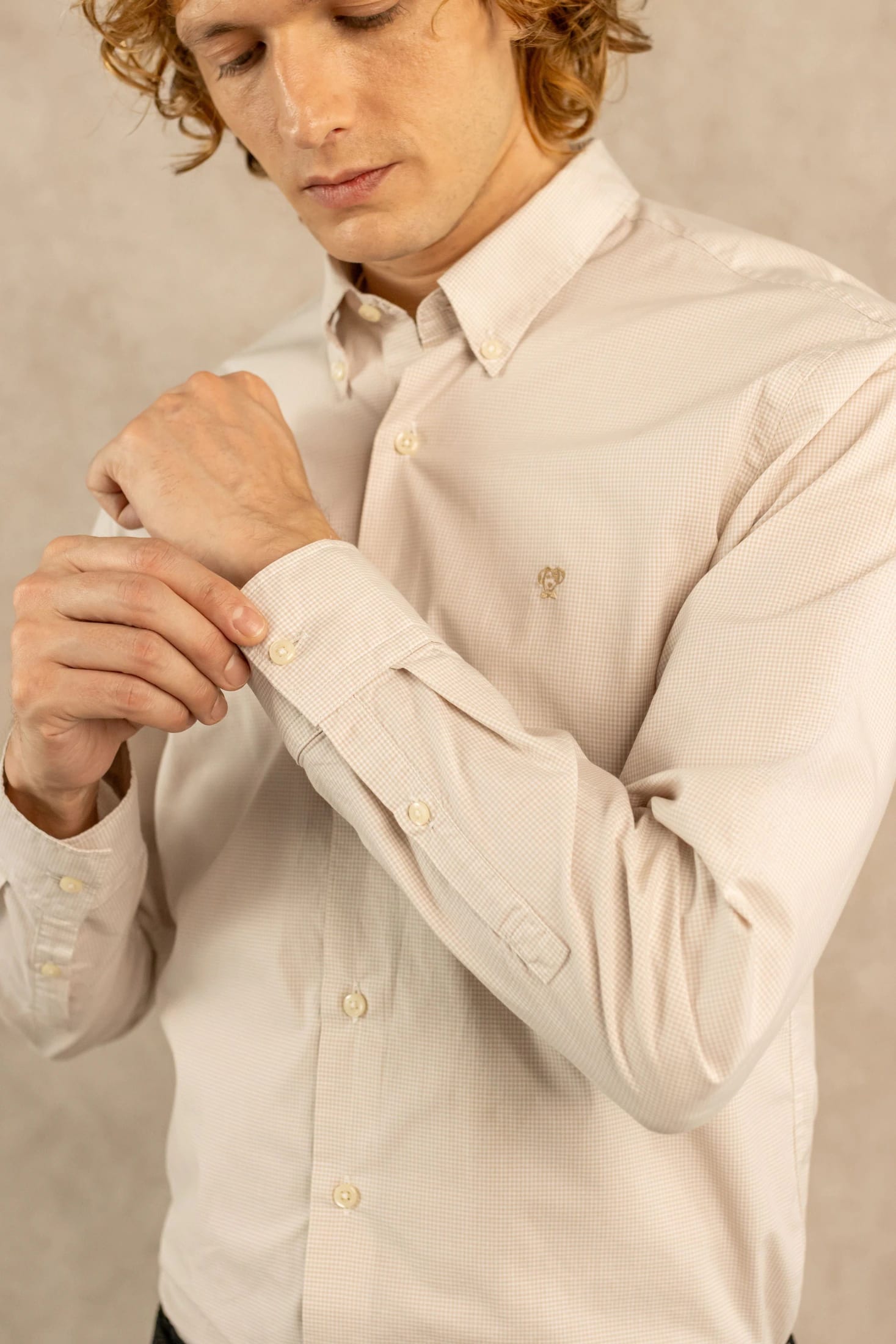 Camisa Antimanchas Popelina Cuadros Pequeños Beige - imagen 3