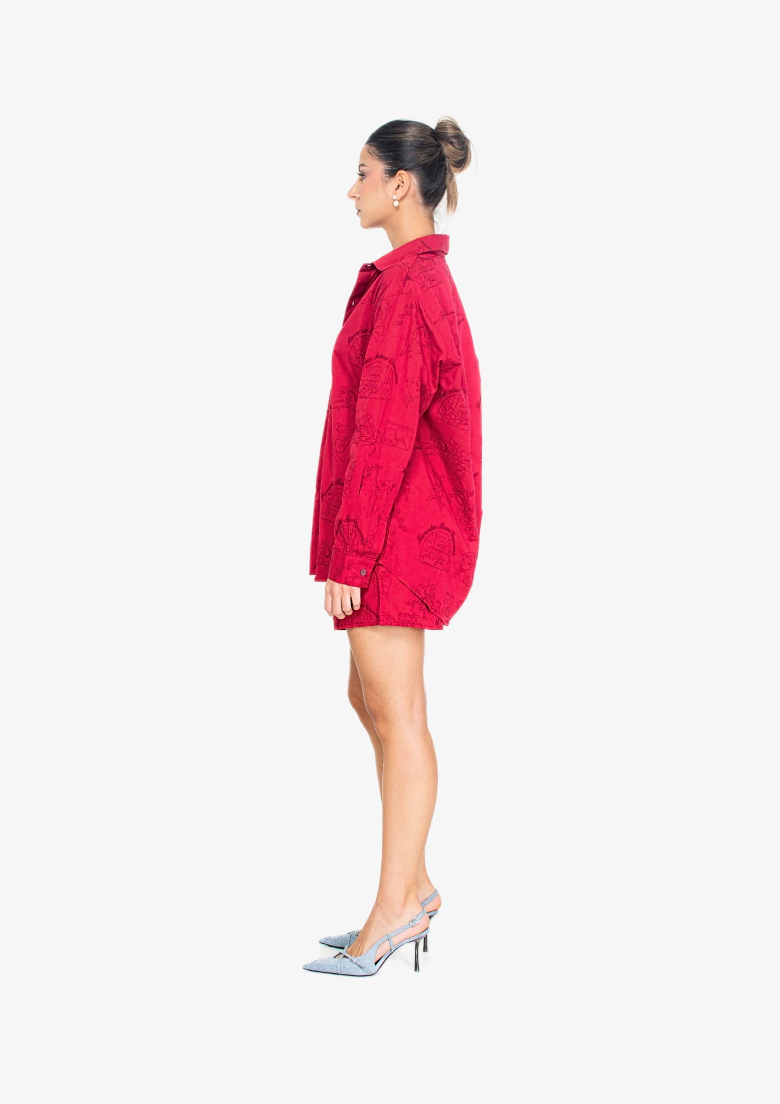 Embroidered Shorts in Red - imagen 2