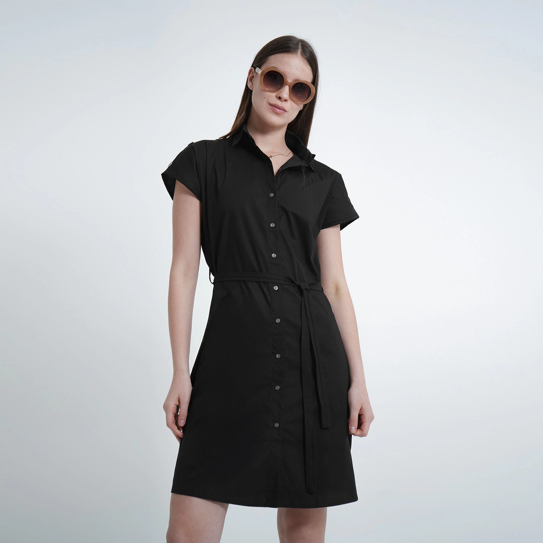 Vestido corto manga corta rodada cuello camisero con lazo - imagen 3