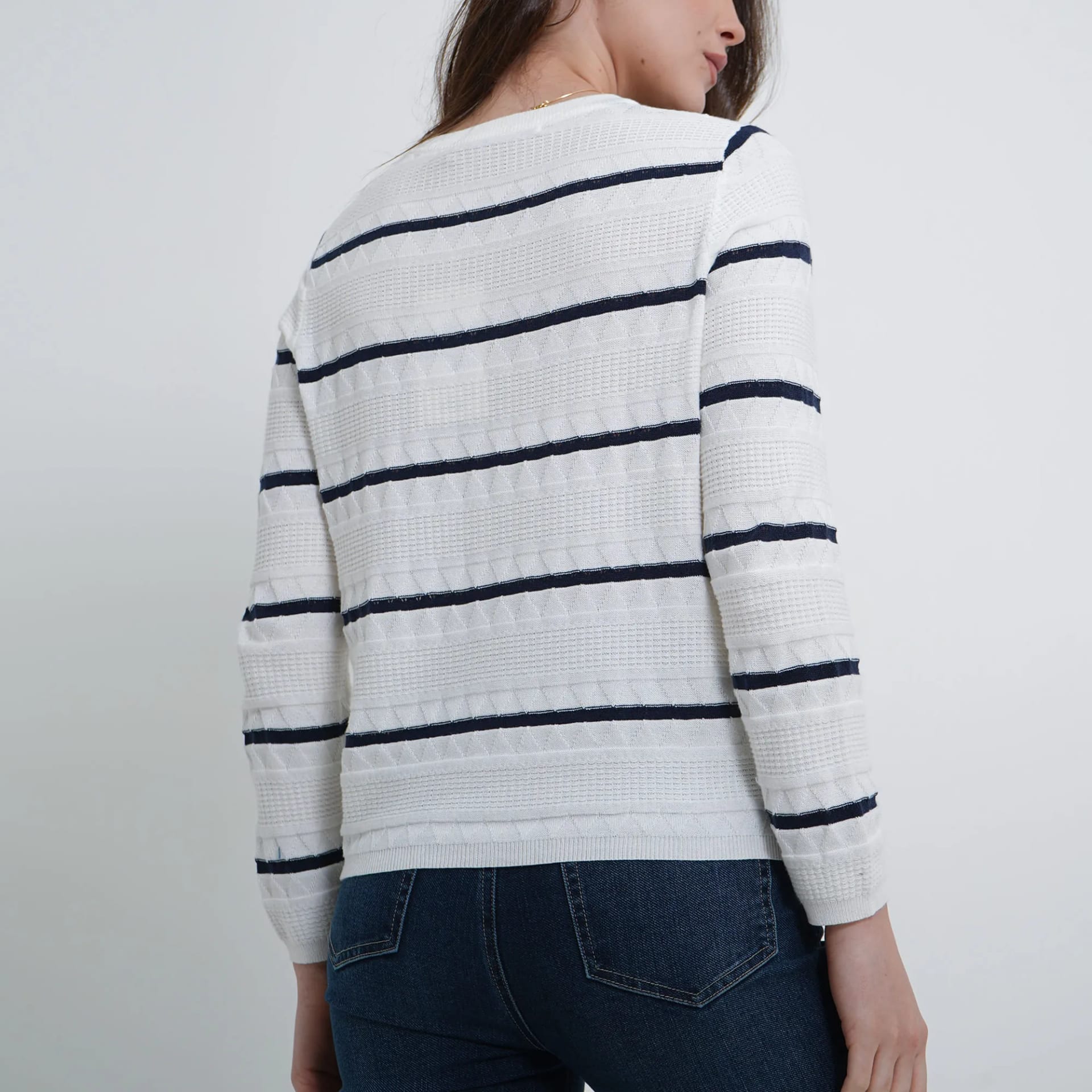 Sweater Cuello Redondo Manga Larga - imagen 3